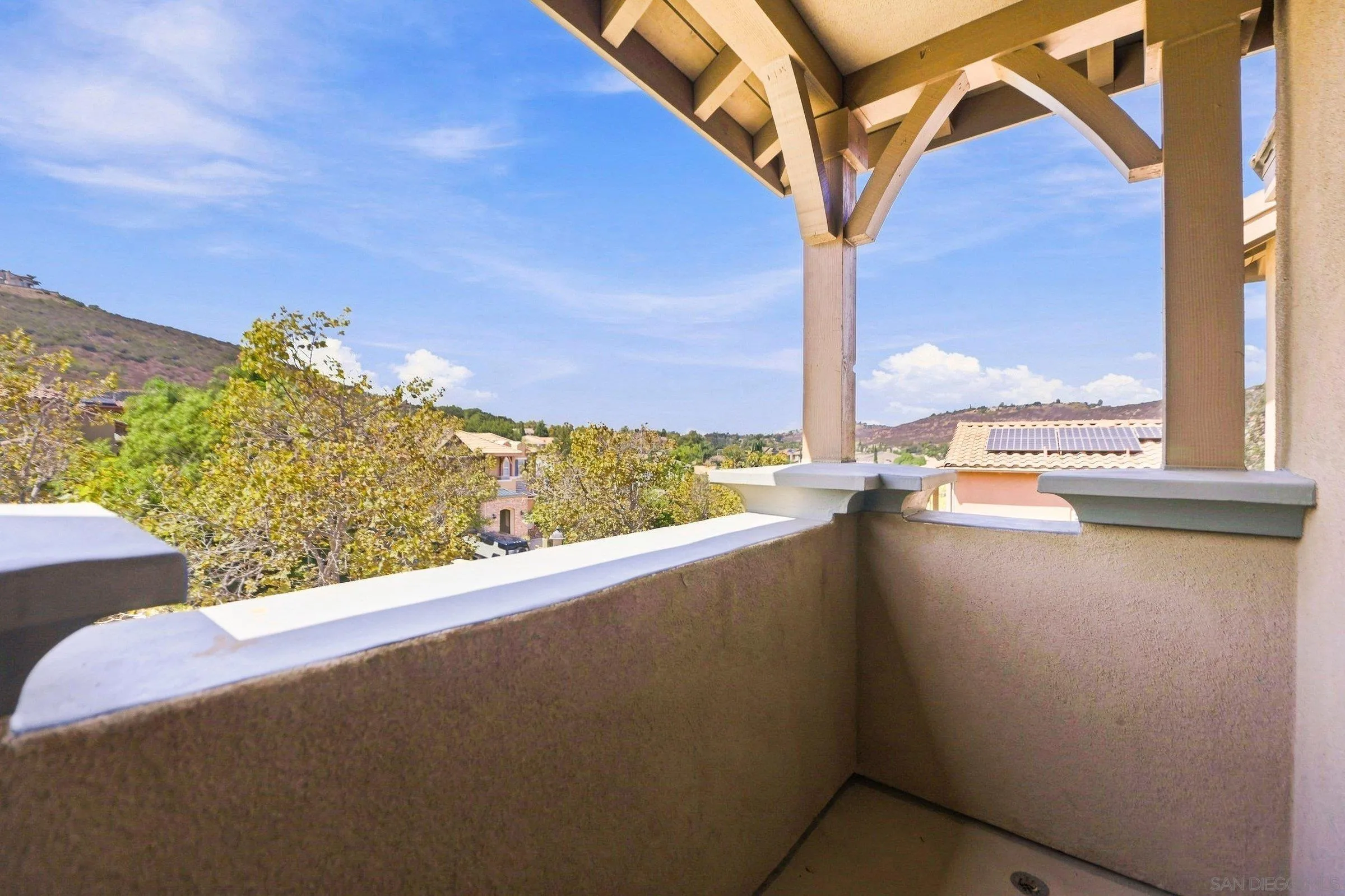 https://cdn.realtyfeed.com/cdn/127/260021045/30137be96960af5edfca0940ef56861f.webp