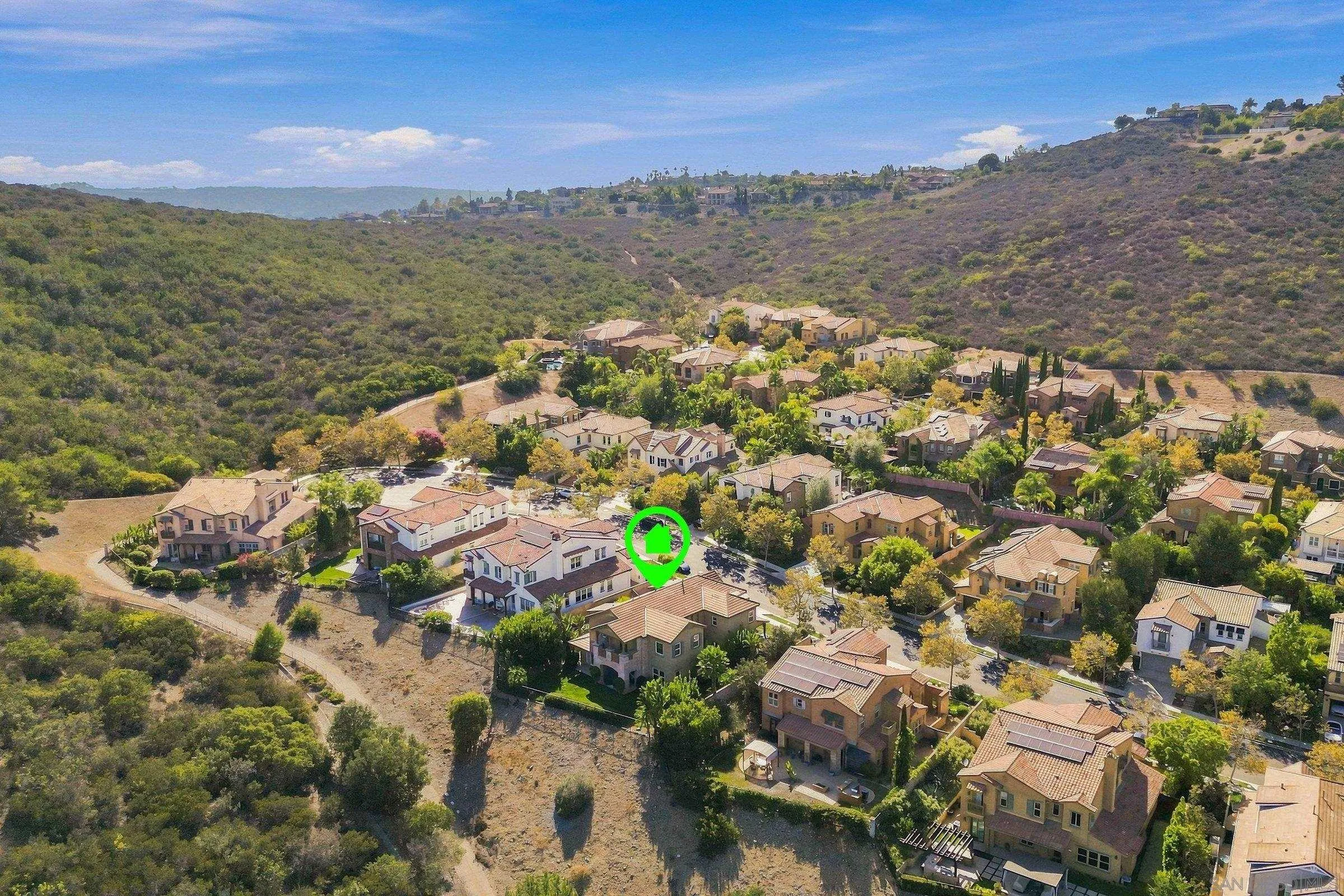 https://cdn.realtyfeed.com/cdn/127/260021045/37092510ca211e5d2c2633ac04574a41.webp