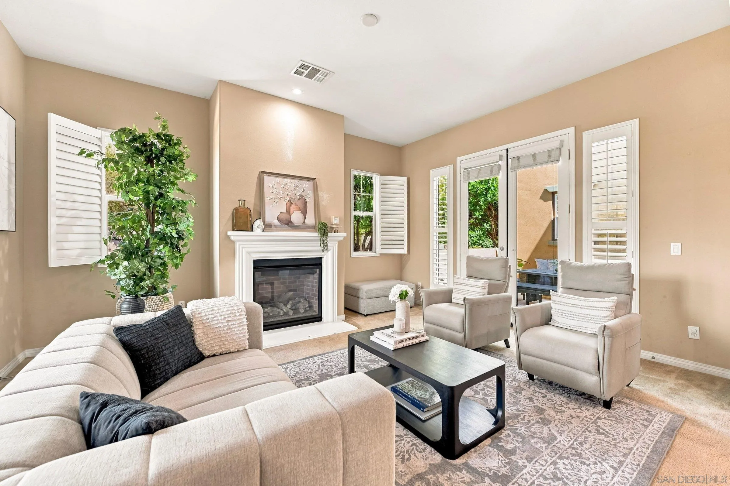 https://cdn.realtyfeed.com/cdn/127/260021045/9e2258041684c9dc86622fcfefeeff0b.webp