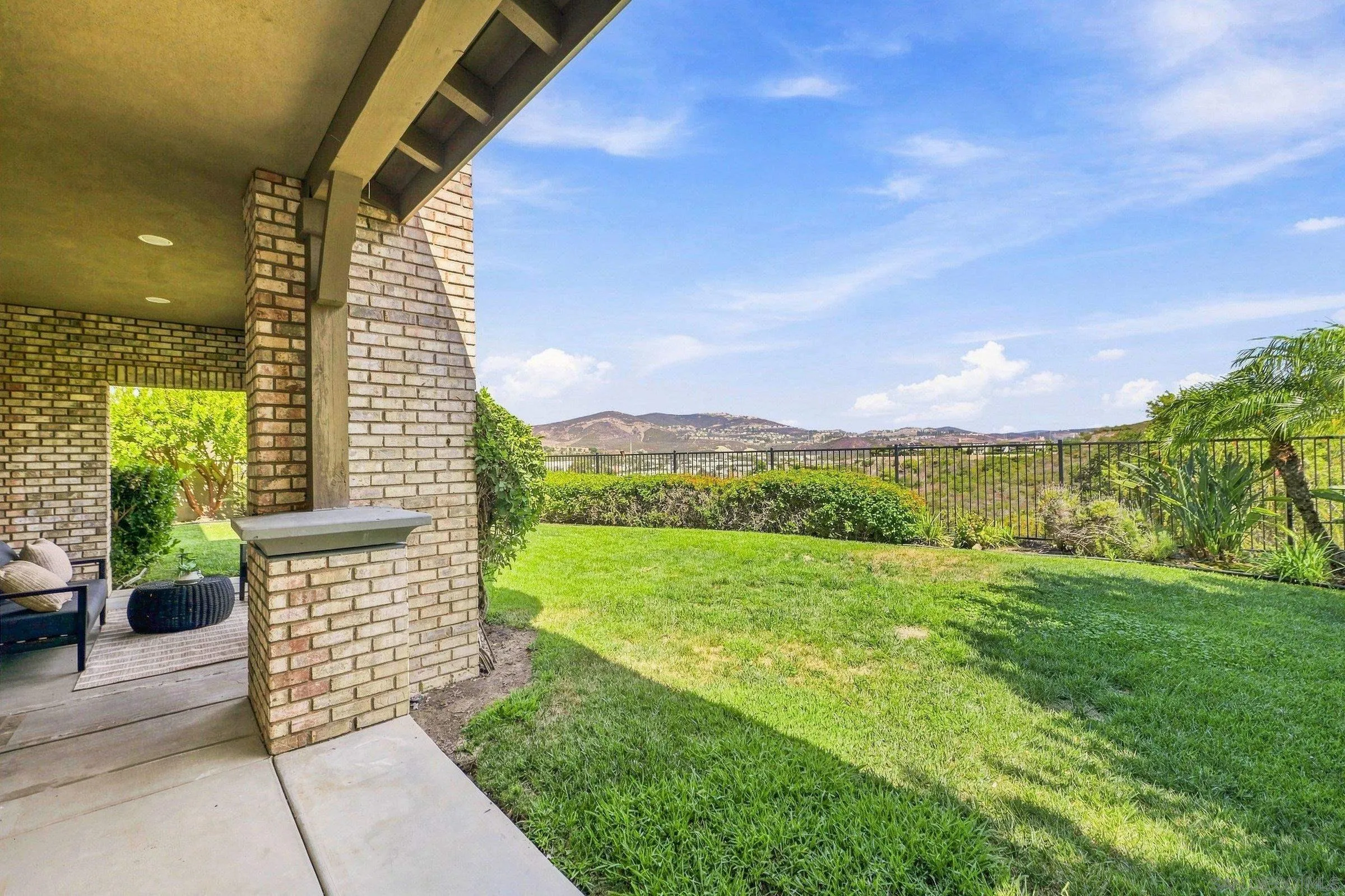 https://cdn.realtyfeed.com/cdn/127/260021045/a8122993d9c6dea1cdc9404c463b5866.webp