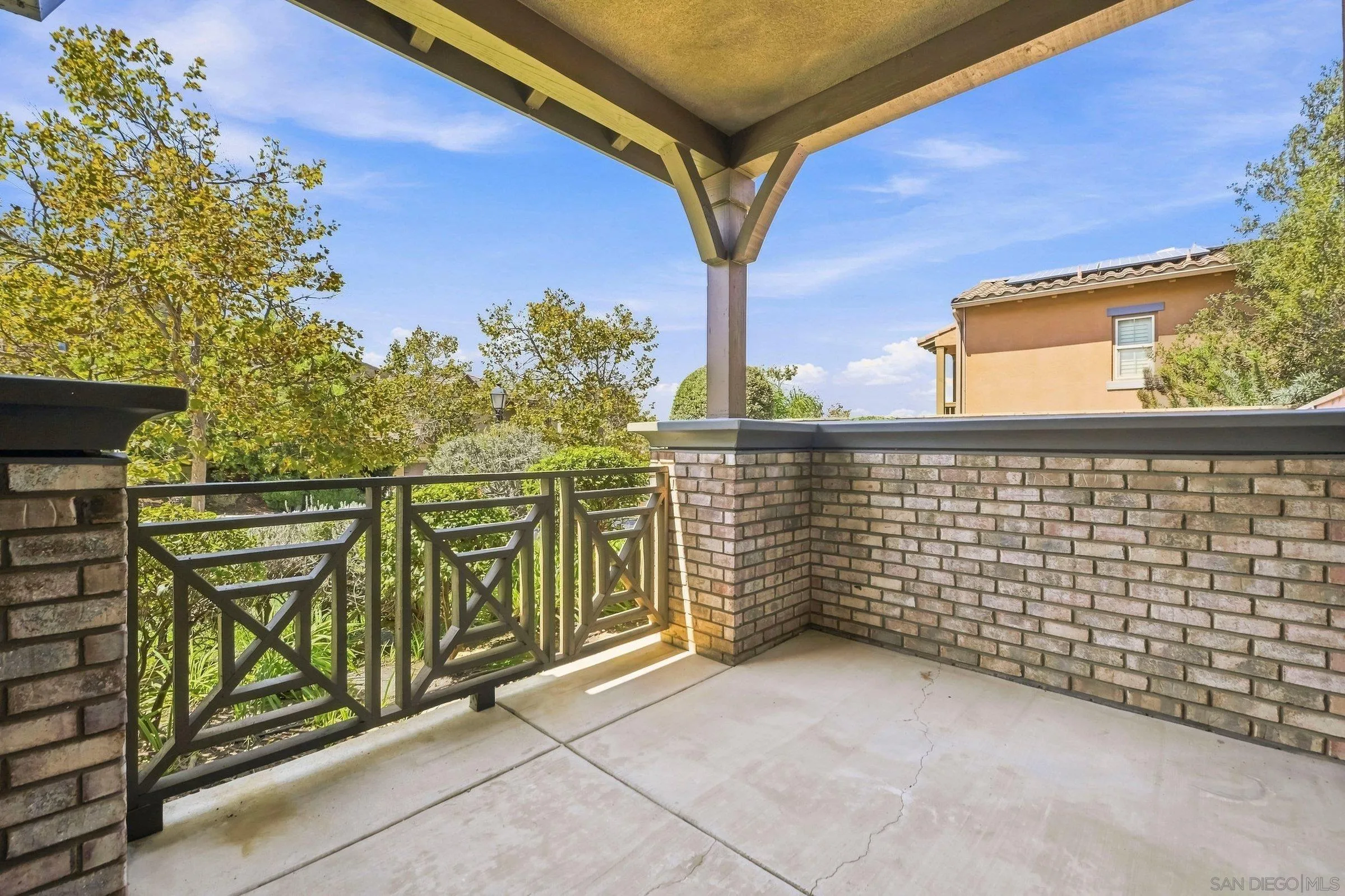 https://cdn.realtyfeed.com/cdn/127/260021045/cd97879d39cf0ad82f85f1d64d732cc4.webp