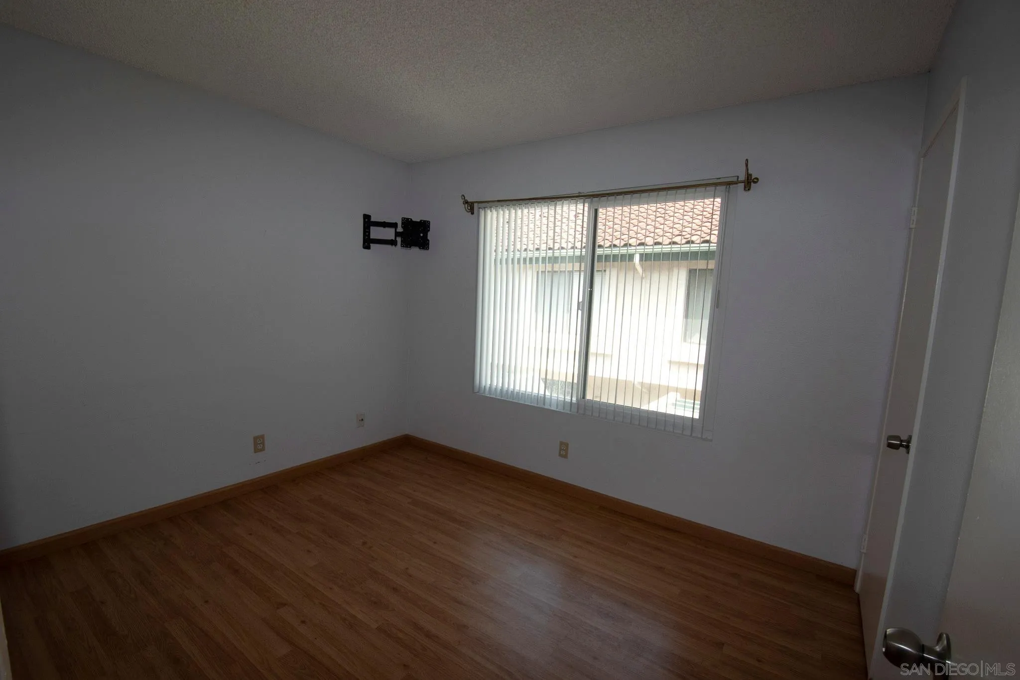 https://cdn.realtyfeed.com/cdn/127/260021047/d87fcb7937ca2ceee20beb3894a64850.webp