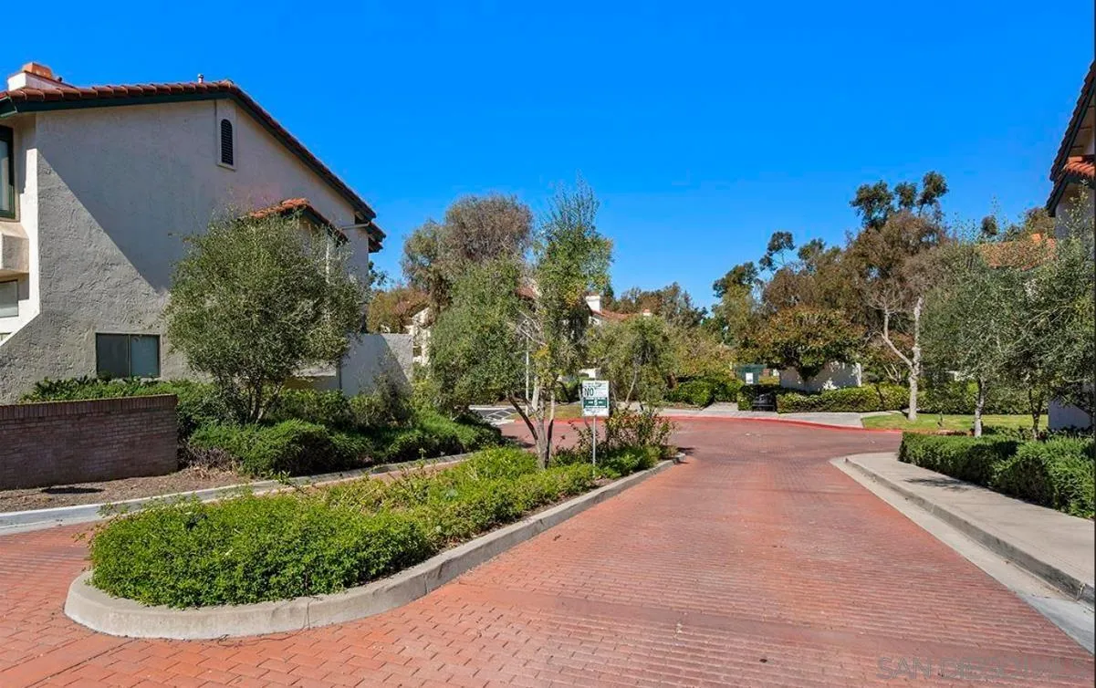 https://cdn.realtyfeed.com/cdn/127/260021047/ddd48c0814f366a2313cc6a9028d58d6.webp