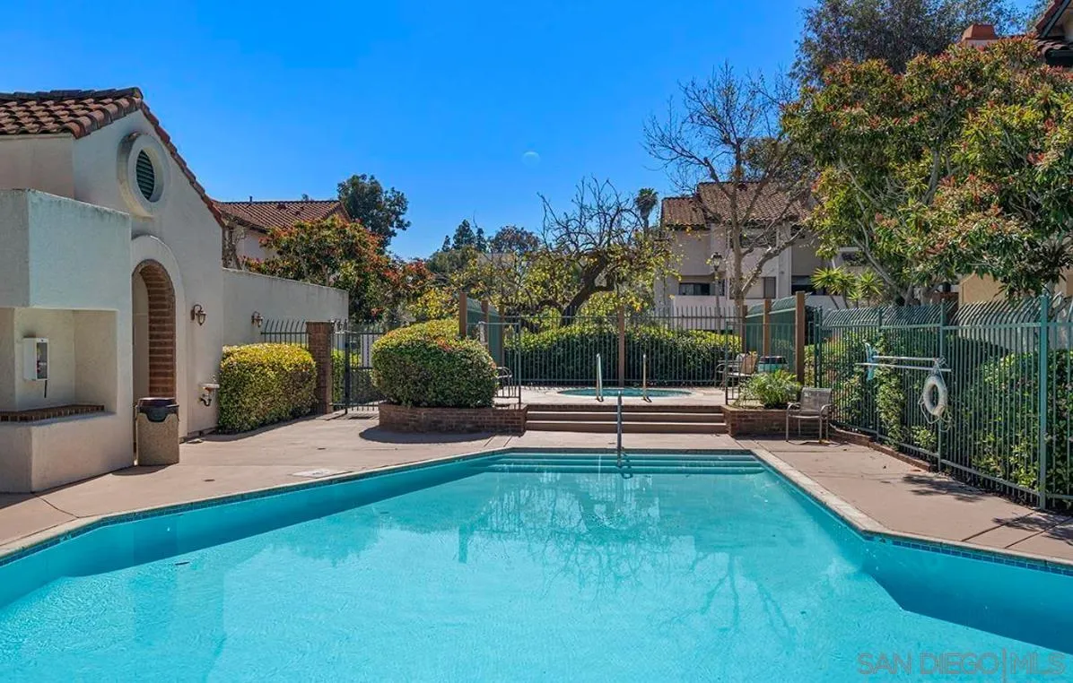 https://cdn.realtyfeed.com/cdn/127/260021047/de20637d95a4999965a79ef03a1fa29a.webp