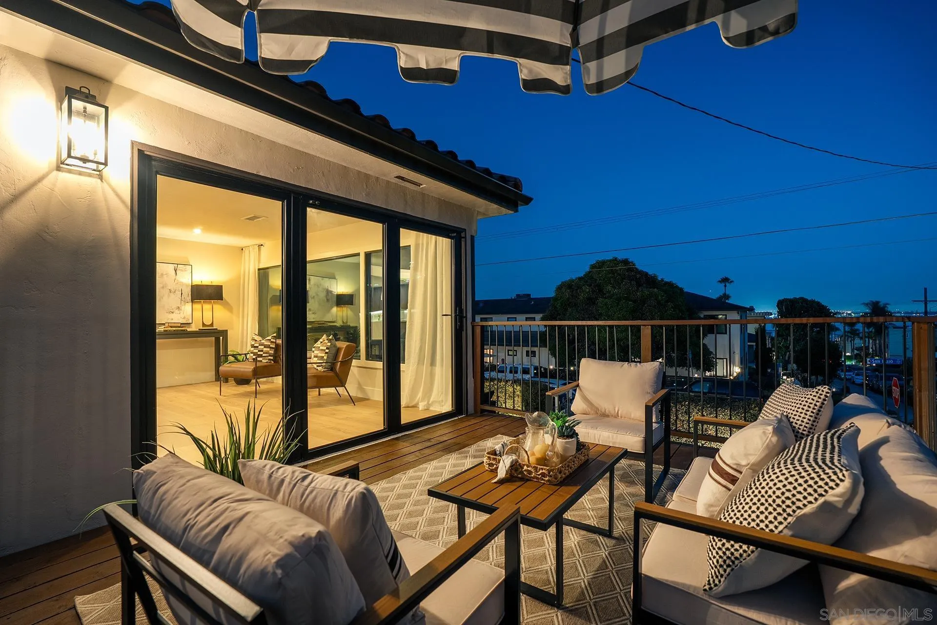 https://cdn.realtyfeed.com/cdn/127/260021048/0738e5c70a6dc7f7bda359ea08f4c1d8.webp