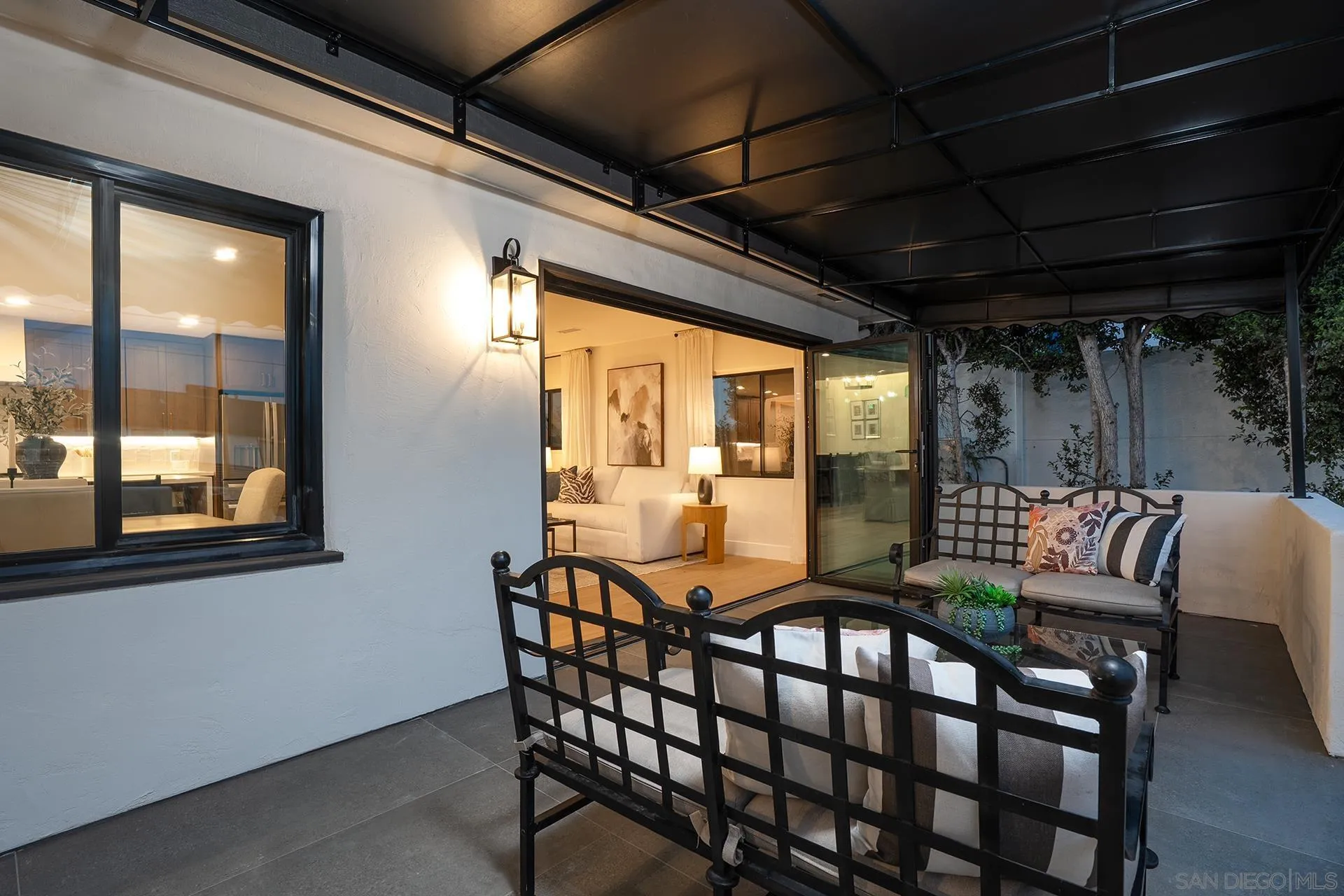https://cdn.realtyfeed.com/cdn/127/260021048/0a84b533dc6a329427d93e8ee31f065b.webp