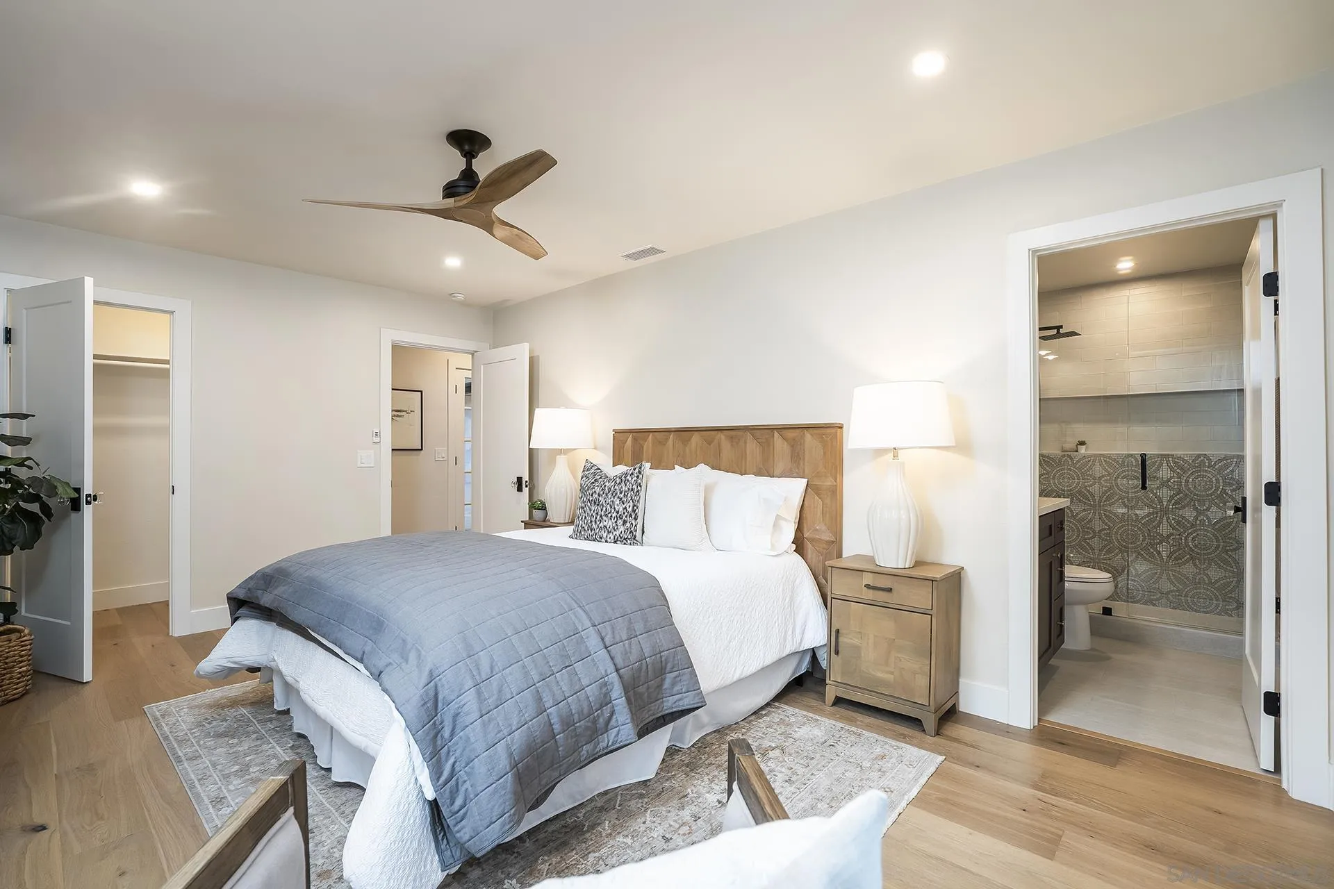 https://cdn.realtyfeed.com/cdn/127/260021048/32f4a25103ede8f8edfd6bdf6140c3ed.webp