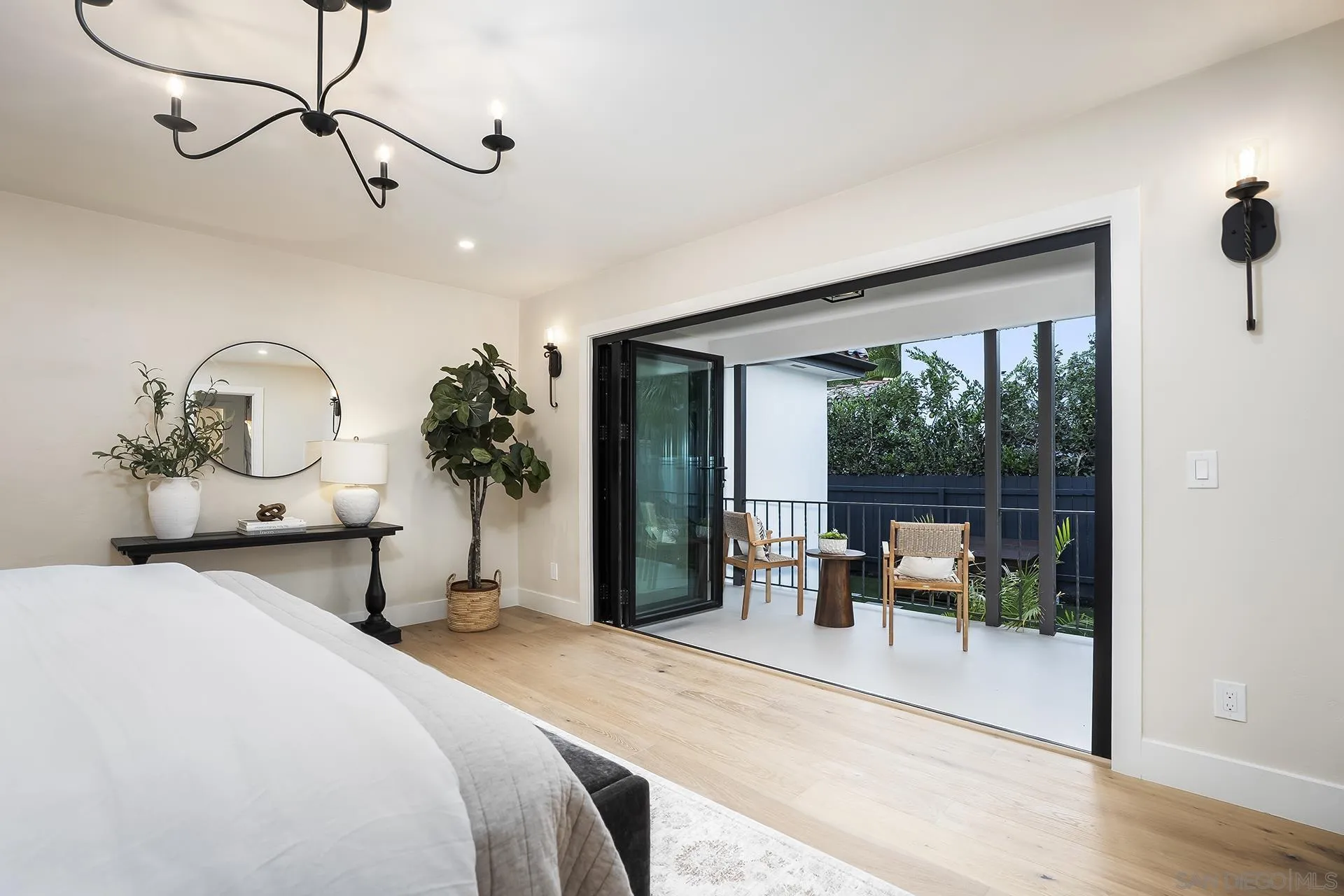 https://cdn.realtyfeed.com/cdn/127/260021048/36e0d7b1c1333dd5396de2eeb23bf276.webp