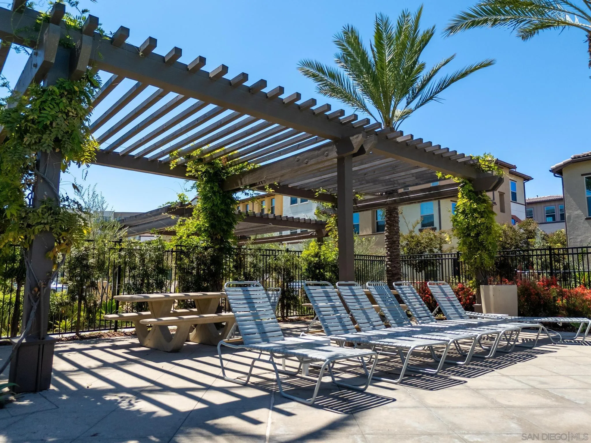 https://cdn.realtyfeed.com/cdn/127/260021049/0ab1146133d3098f4d7d9179f21a21bc.webp