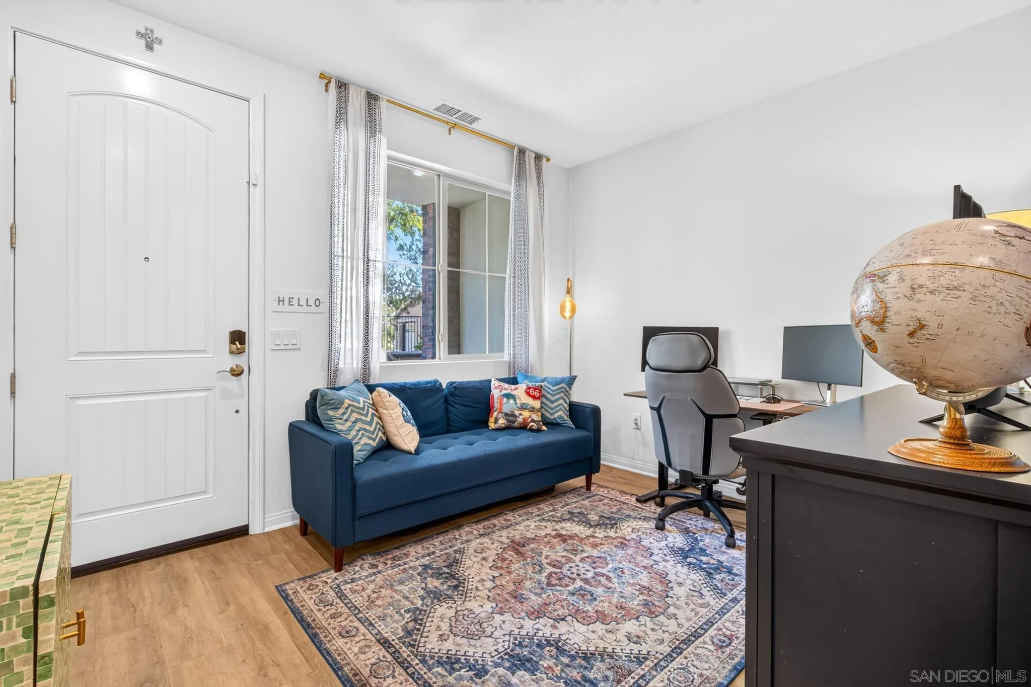 https://cdn.realtyfeed.com/cdn/127/260021049/c64edfceb56c91e8ccb3ea0b7a2b9bd4.webp