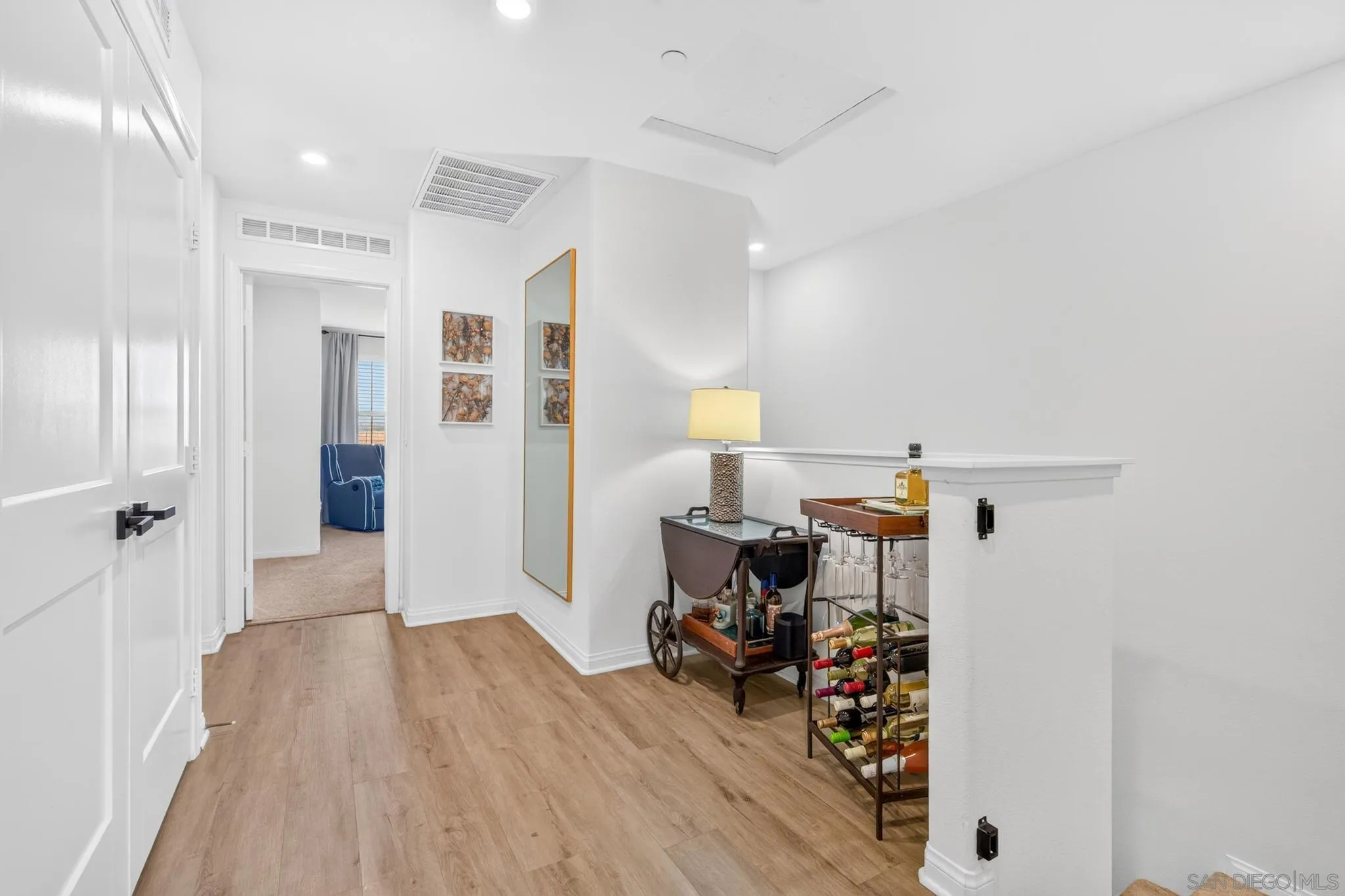 https://cdn.realtyfeed.com/cdn/127/260021049/ffd50d6e45b79f5a6c50405ace0828f0.webp