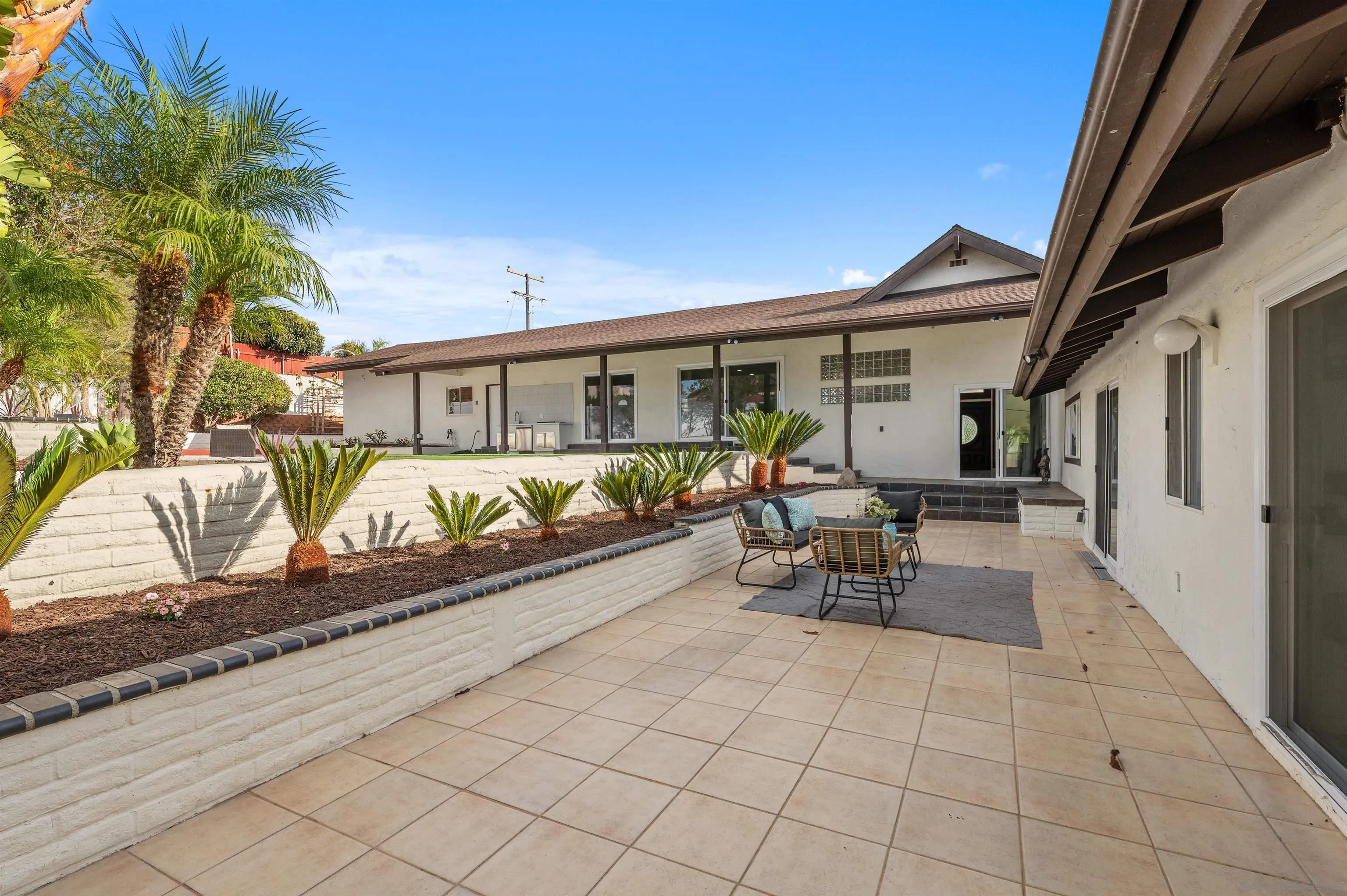 https://cdn.realtyfeed.com/cdn/127/260021050/649325789a35f0d33febedfdfd0750a4.webp