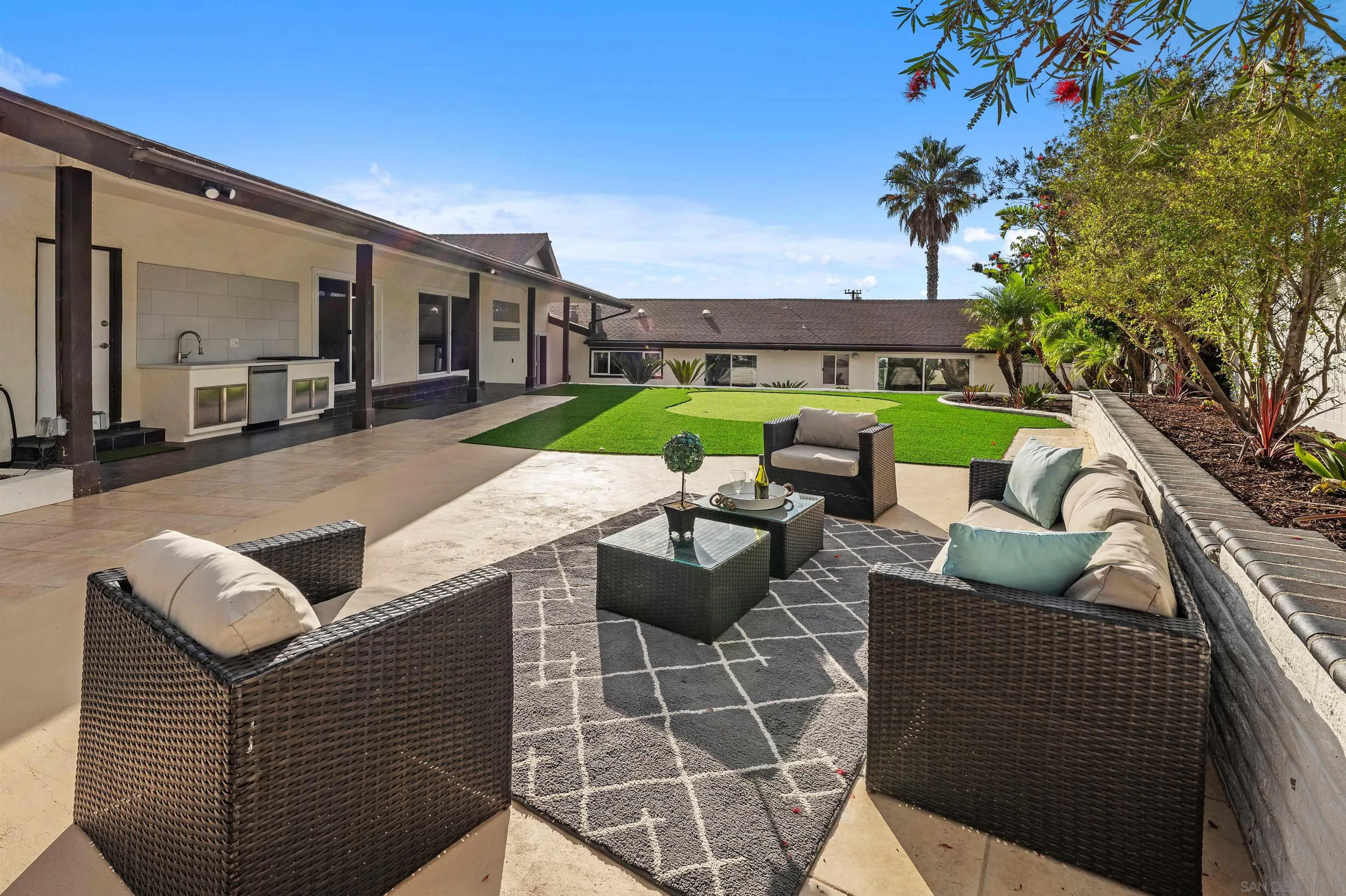https://cdn.realtyfeed.com/cdn/127/260021050/7b2b32cbf354b64cb8b29504a06b8177.webp