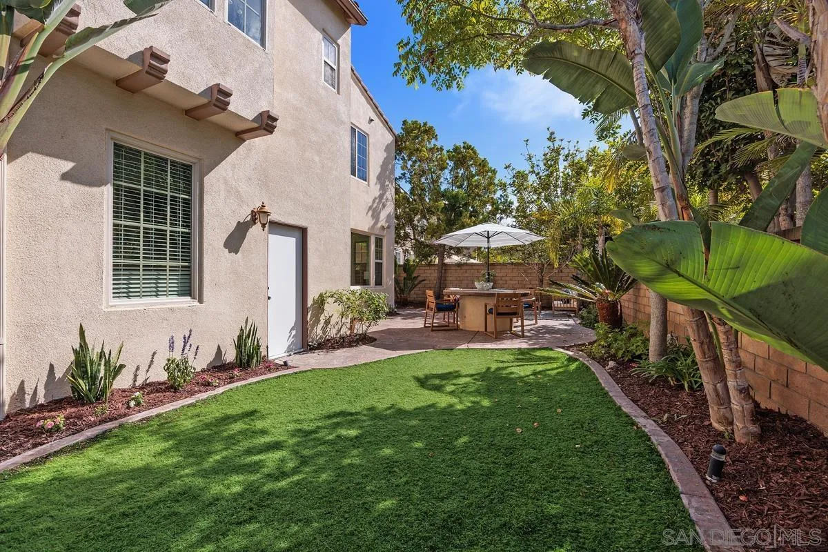 https://cdn.realtyfeed.com/cdn/127/260021054/432865d37621ef5a560f0198d6d6736e.webp