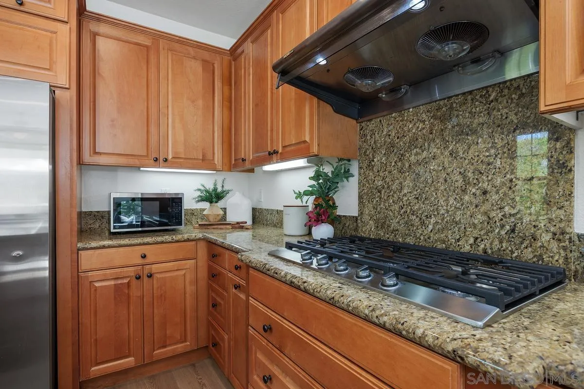 https://cdn.realtyfeed.com/cdn/127/260021054/44bd23b74dc8445153911213849edb51.webp