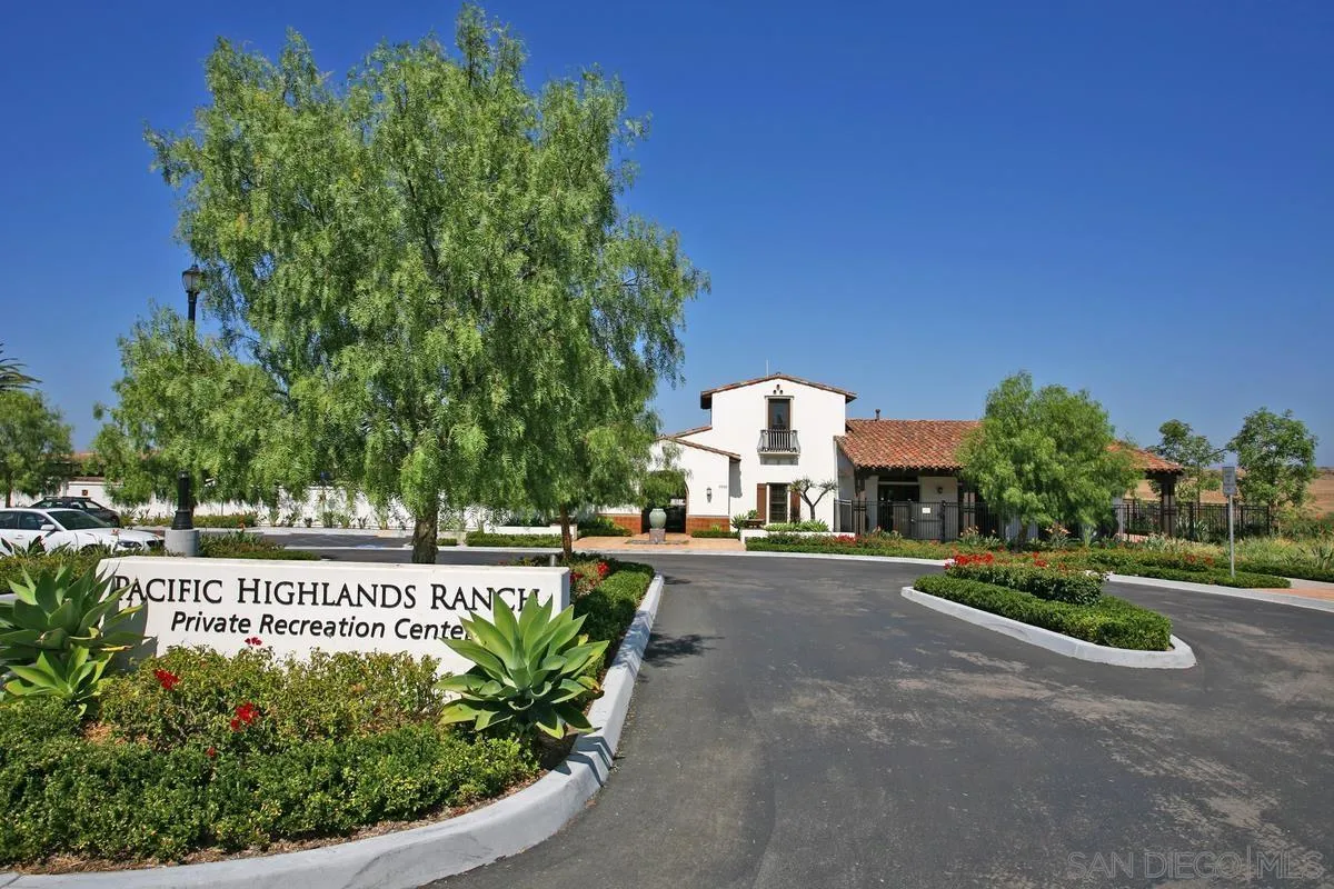 https://cdn.realtyfeed.com/cdn/127/260021054/48cb924f29dd66cc645e70f8a1a7e05d.webp