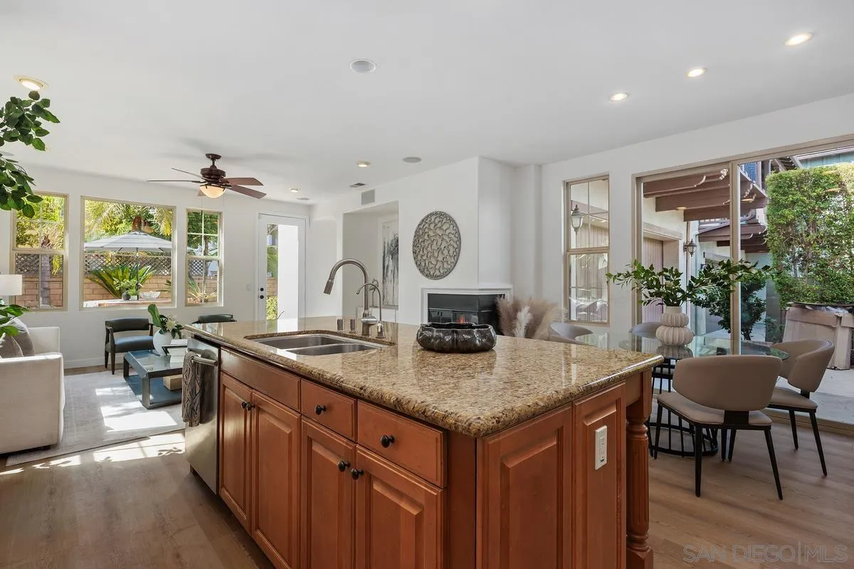 https://cdn.realtyfeed.com/cdn/127/260021054/534b5286418c722fd85068a65c79c135.webp