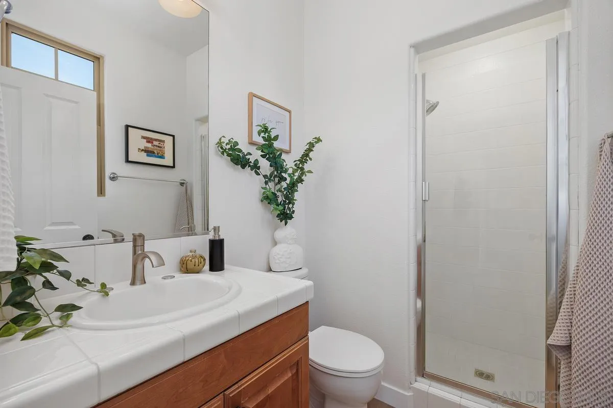 https://cdn.realtyfeed.com/cdn/127/260021054/82a67c6145bbe3c314f34bb0f81d1f28.webp