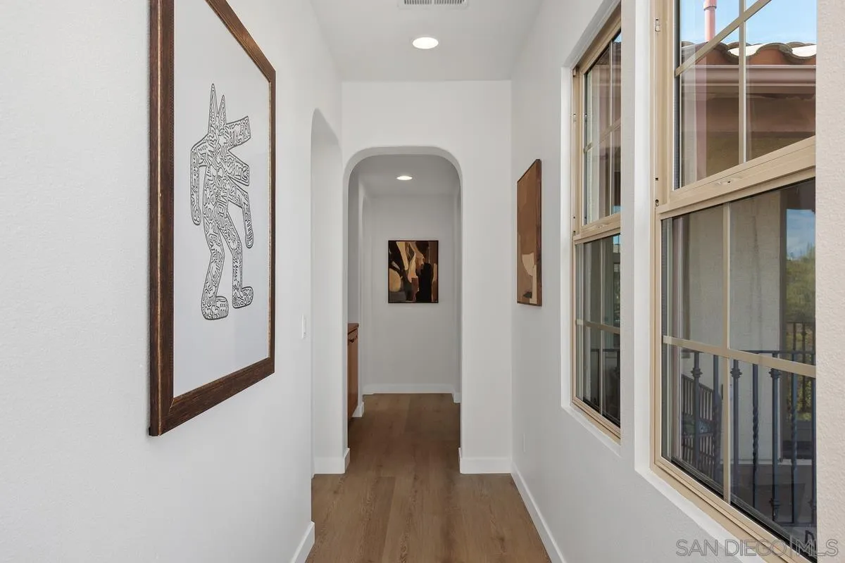 https://cdn.realtyfeed.com/cdn/127/260021054/a0a745278bb718a9ce99d52c8f69c54f.webp