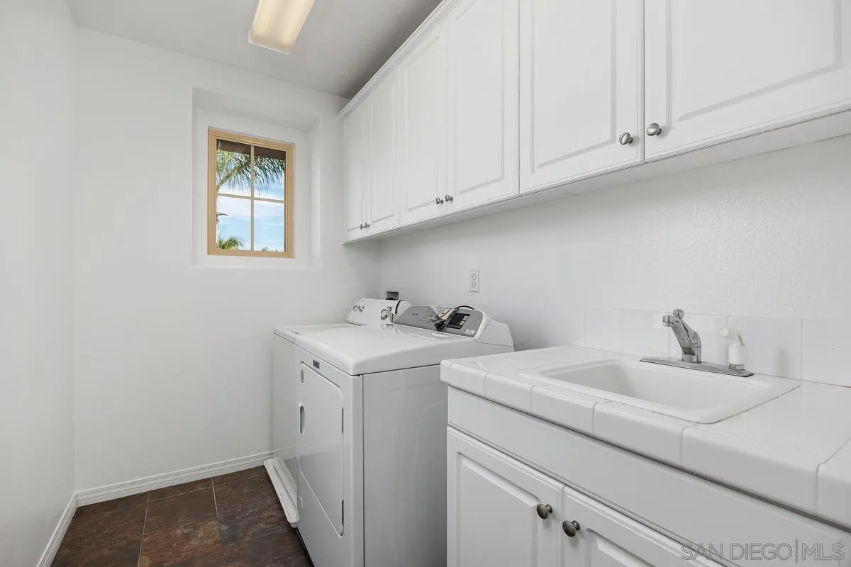 https://cdn.realtyfeed.com/cdn/127/260021054/ba2967024e08075a2e4ef3a99907a48f.webp