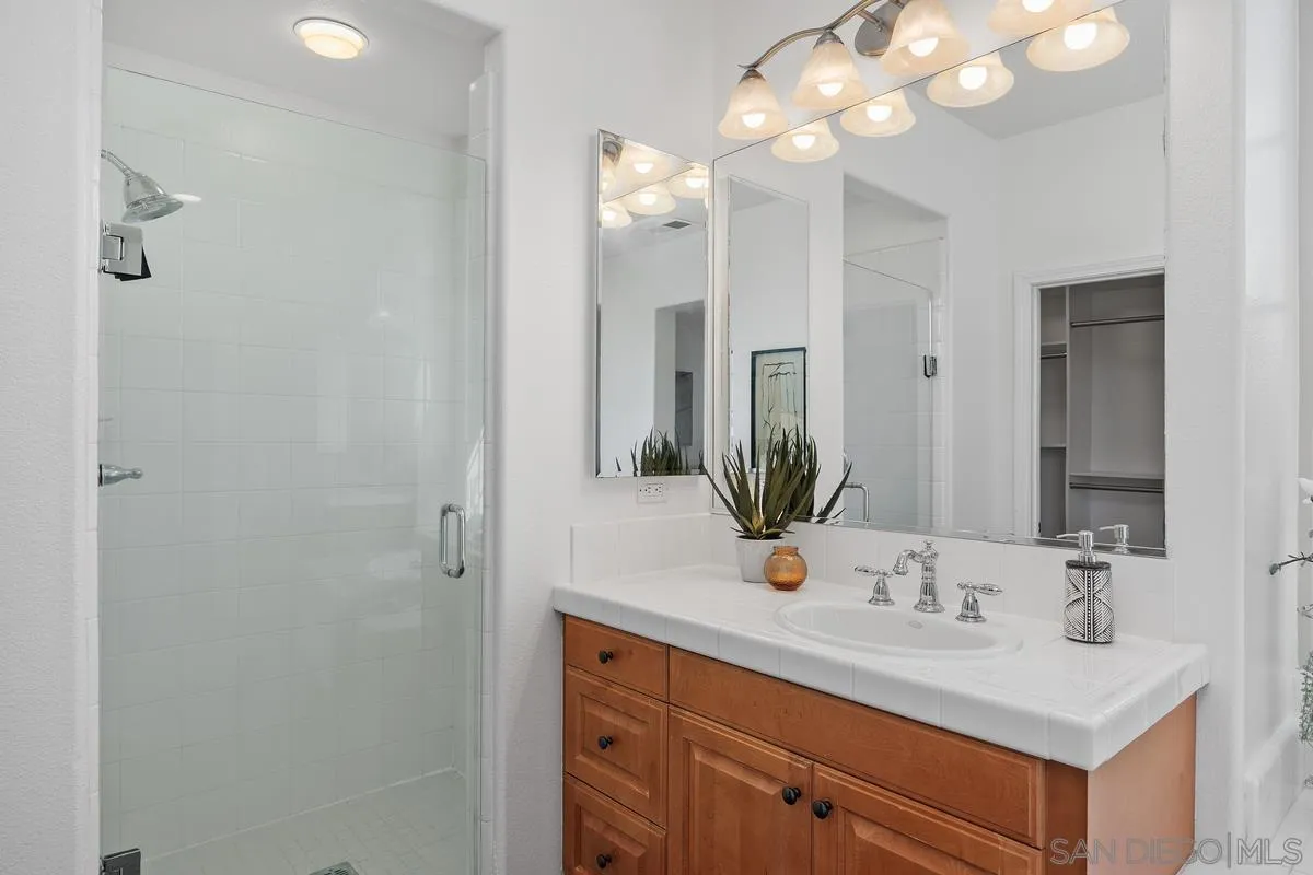 https://cdn.realtyfeed.com/cdn/127/260021054/f338f754ddcd1d78949128391fcc1858.webp