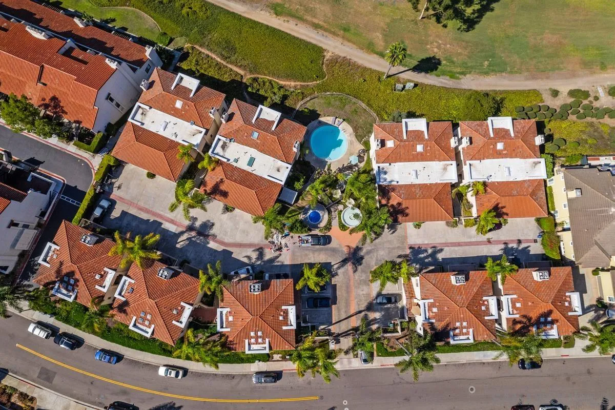 https://cdn.realtyfeed.com/cdn/127/260021055/83b738e79a3e13071a880142cad5b516.webp