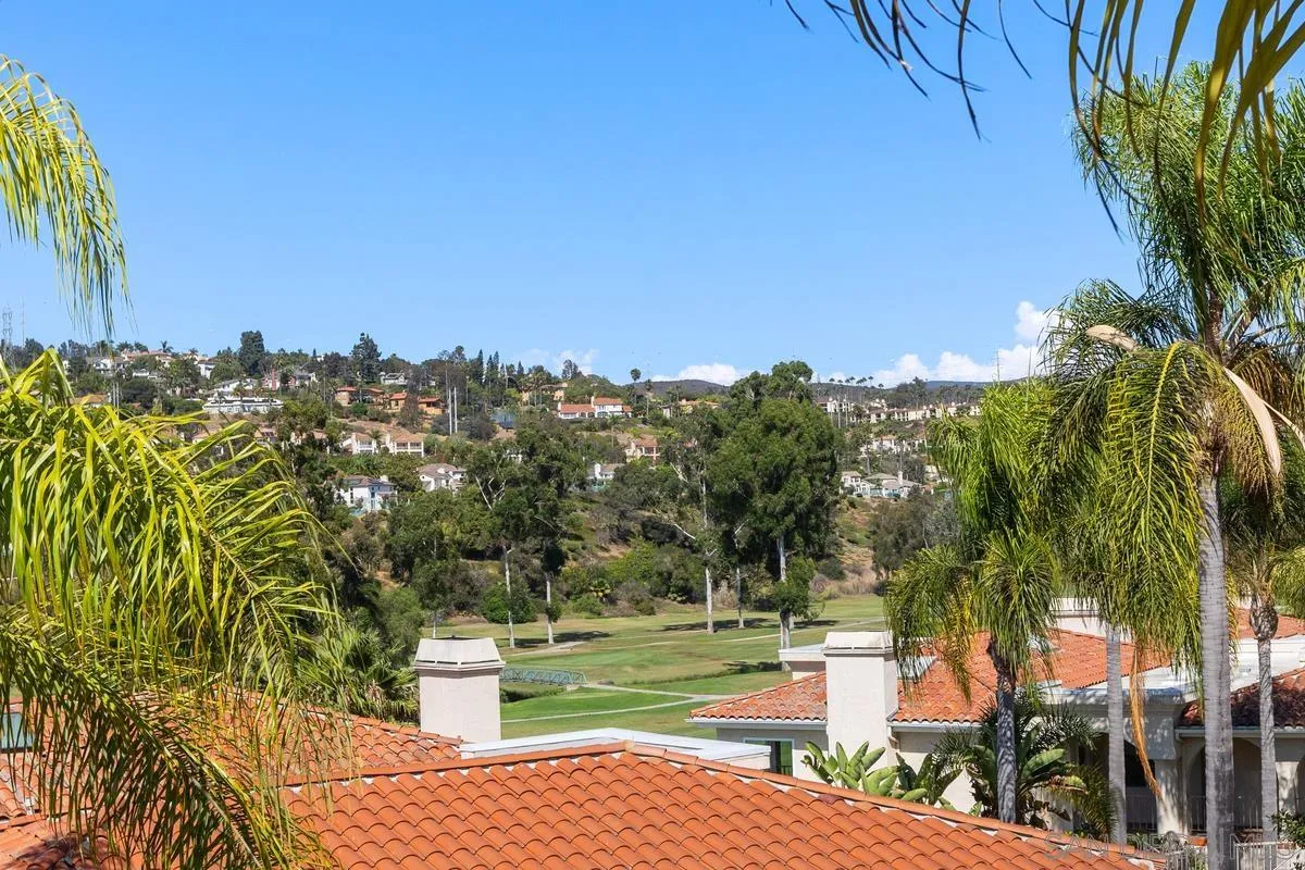https://cdn.realtyfeed.com/cdn/127/260021055/d9d0c97fd94b5b8f0124459387bf392a.webp
