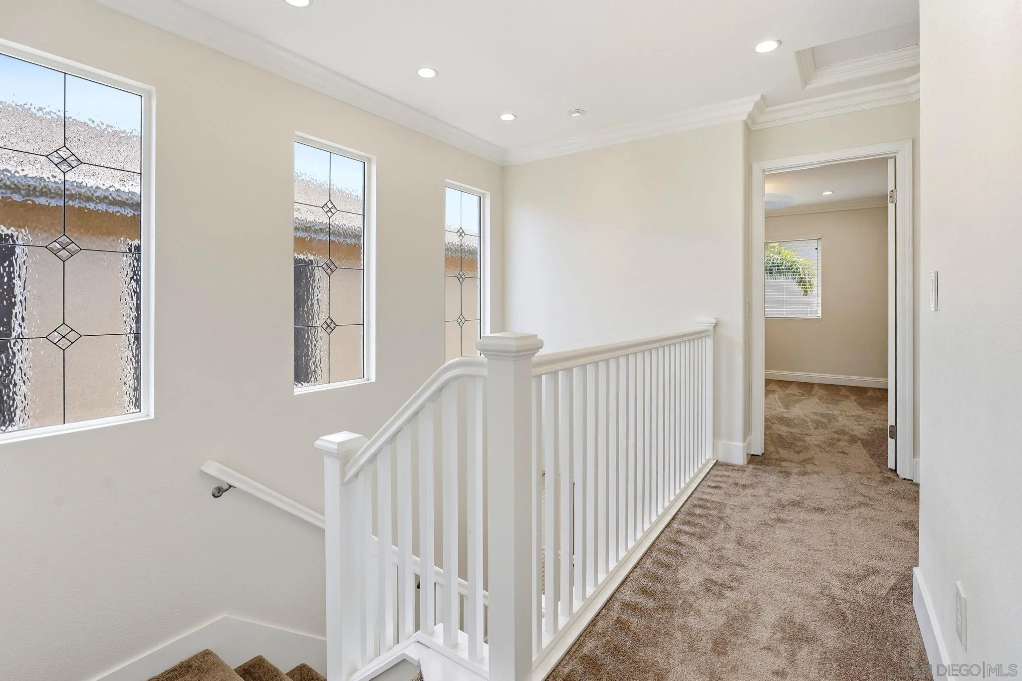 https://cdn.realtyfeed.com/cdn/127/260021056/368ae4ac73a249485876bc52f912e738.webp