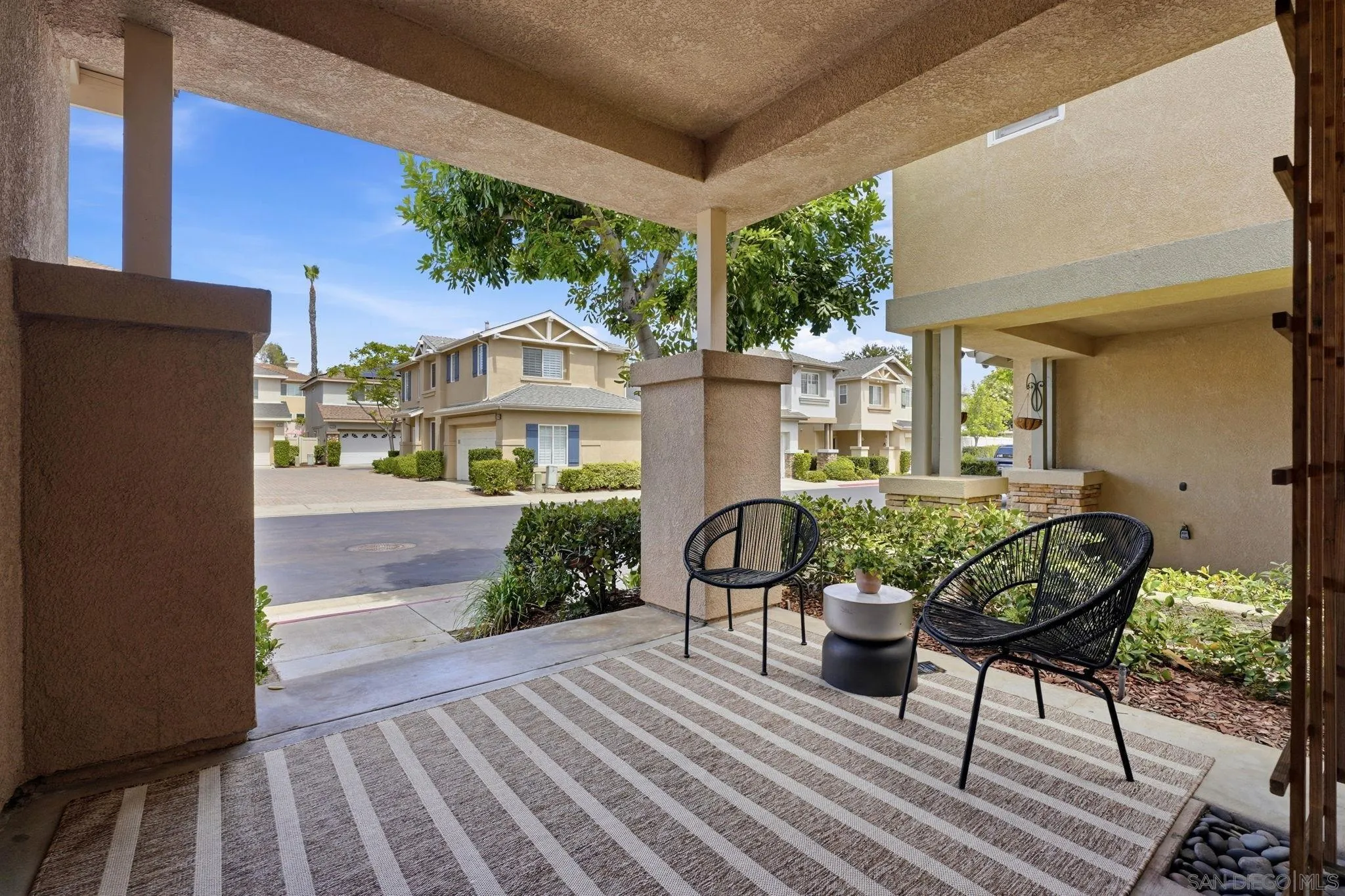 https://cdn.realtyfeed.com/cdn/127/260021056/5bb7bc2e179d18a527e64c6c11648470.webp