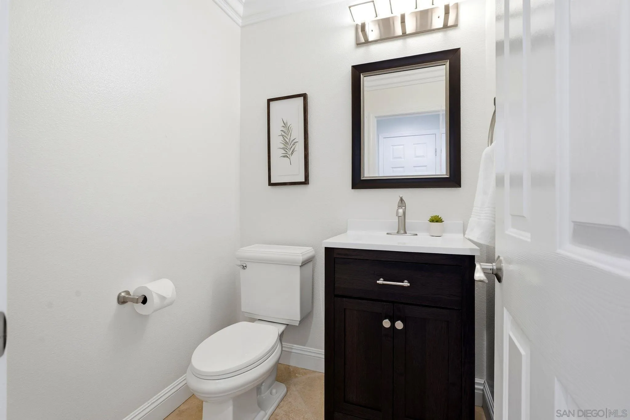 https://cdn.realtyfeed.com/cdn/127/260021056/833afd61e27603b673d9b84e2c7bdbd6.webp