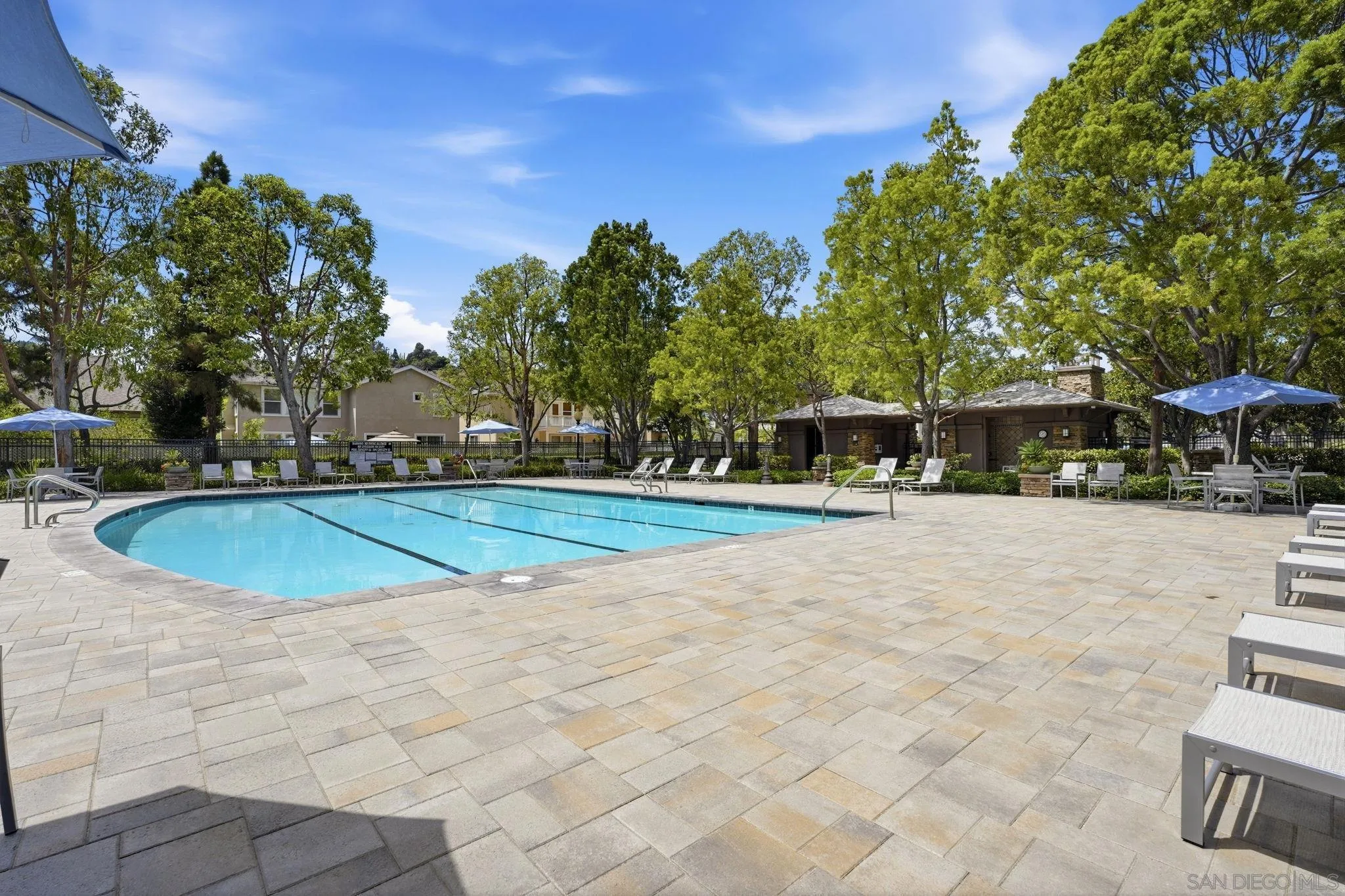 https://cdn.realtyfeed.com/cdn/127/260021056/ef4d0d3e54730f66f8aace4ecaa12dfe.webp