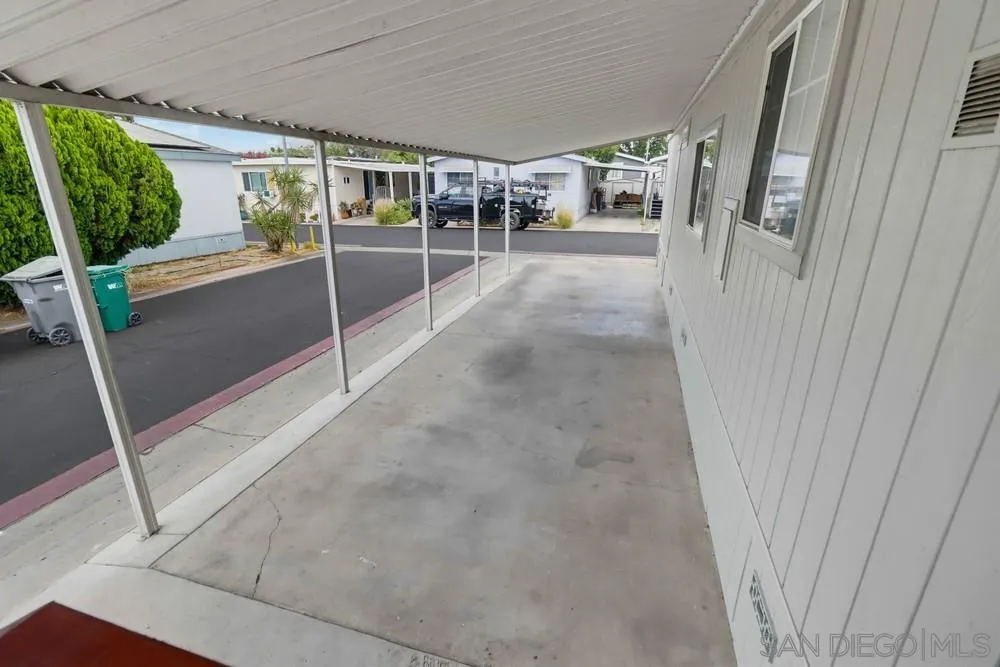 https://cdn.realtyfeed.com/cdn/127/260021058/116273ffa30c6cfd9a358805463f478c.webp