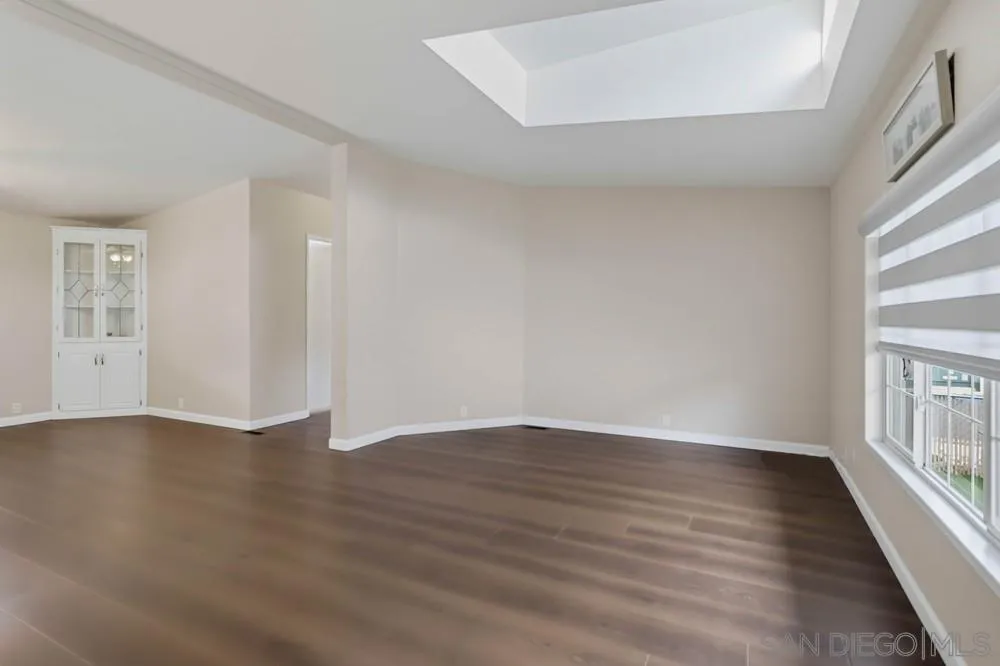 https://cdn.realtyfeed.com/cdn/127/260021058/4fd41f5cb24fb30c9b6a2ae19d8dee66.webp