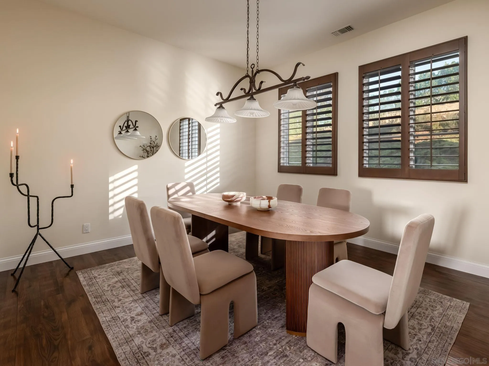 https://cdn.realtyfeed.com/cdn/127/260021061/21df03dccffc24bdbc3c7ec8af29c4f6.webp