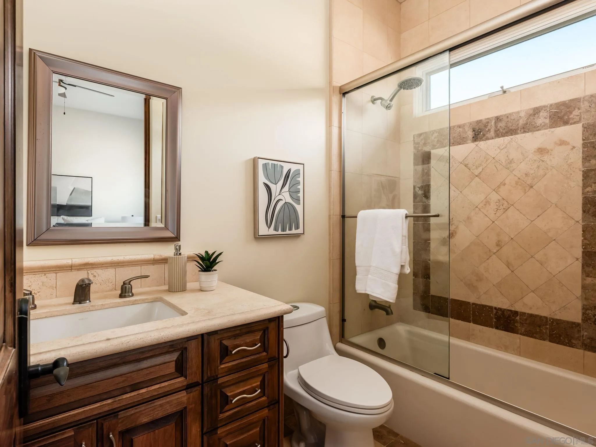 https://cdn.realtyfeed.com/cdn/127/260021061/64eace8449f2016bc1fedafec5a70c75.webp