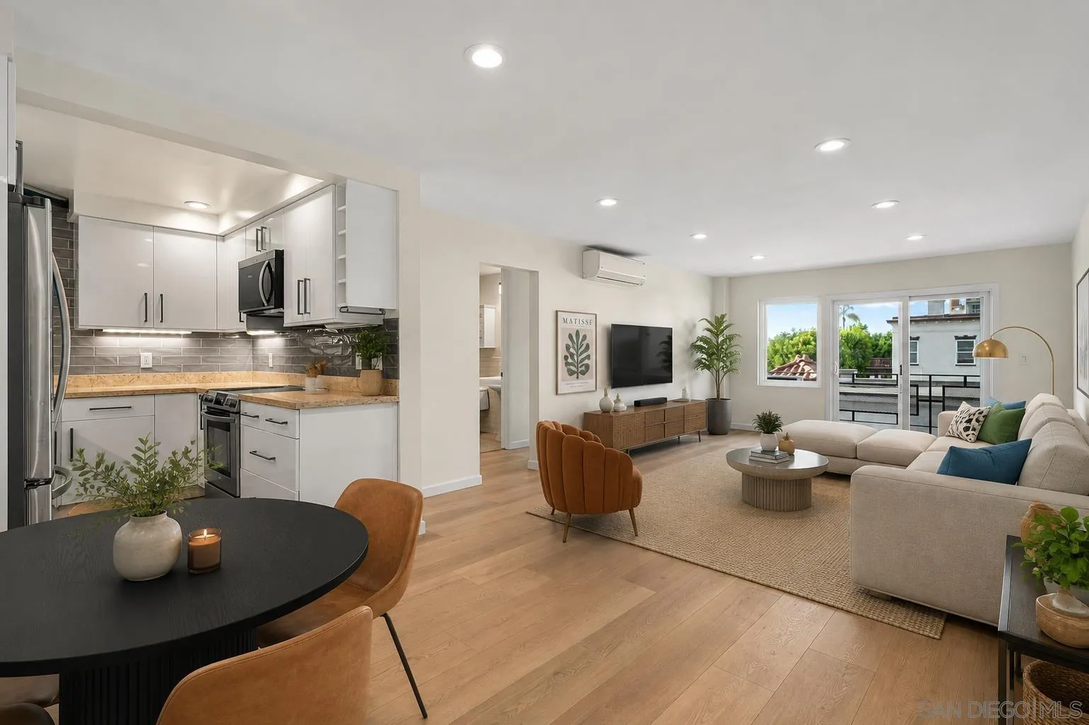 https://cdn.realtyfeed.com/cdn/127/260021062/1adeb11d94dd2b472e6d8ad1b41a6b73.webp