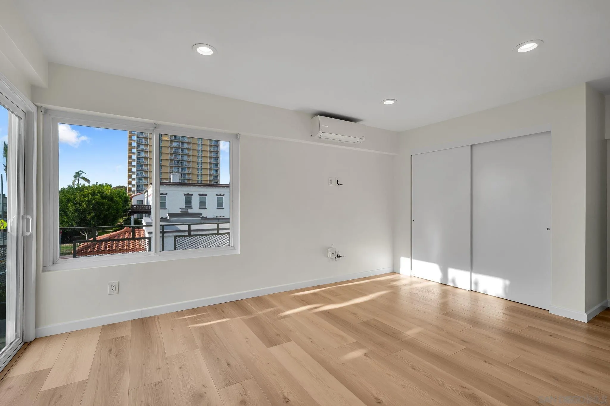 https://cdn.realtyfeed.com/cdn/127/260021062/2df88ed7749ee44977ea56e8beddcac1.webp