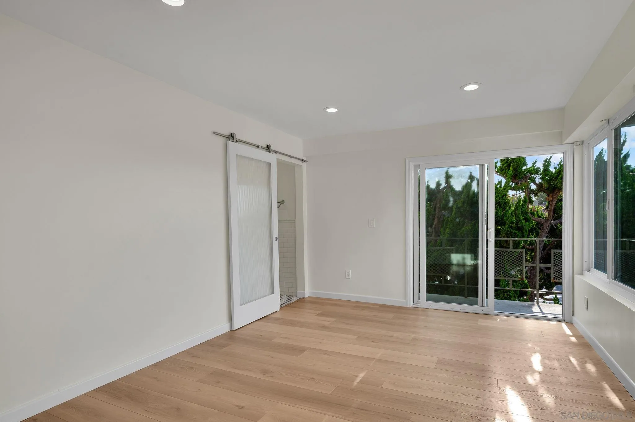 https://cdn.realtyfeed.com/cdn/127/260021062/41eddbdc2fe065ce9c28023d0f41f016.webp