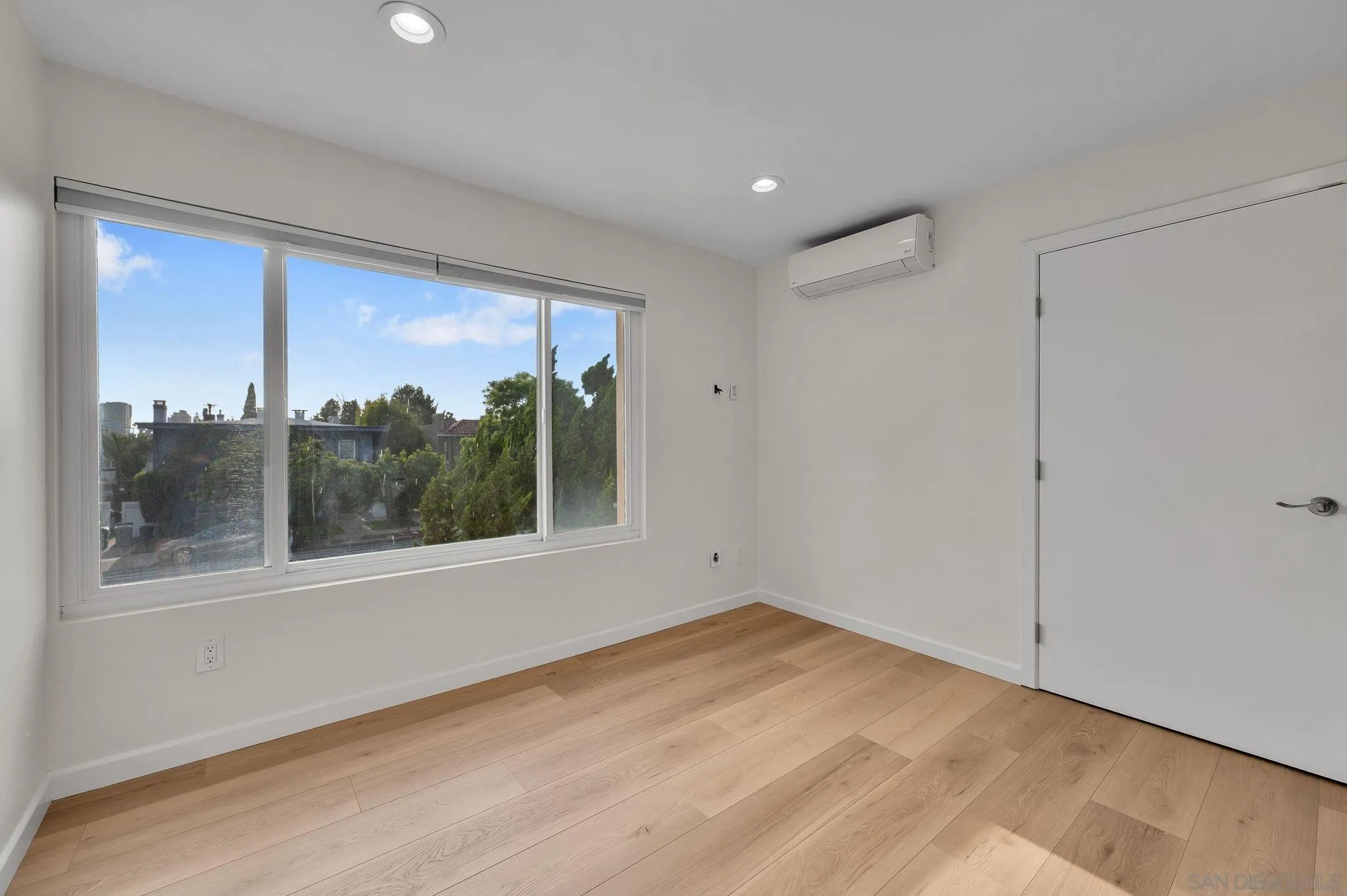 https://cdn.realtyfeed.com/cdn/127/260021062/91e971c7712cd4b7178f9a57bcde5877.webp