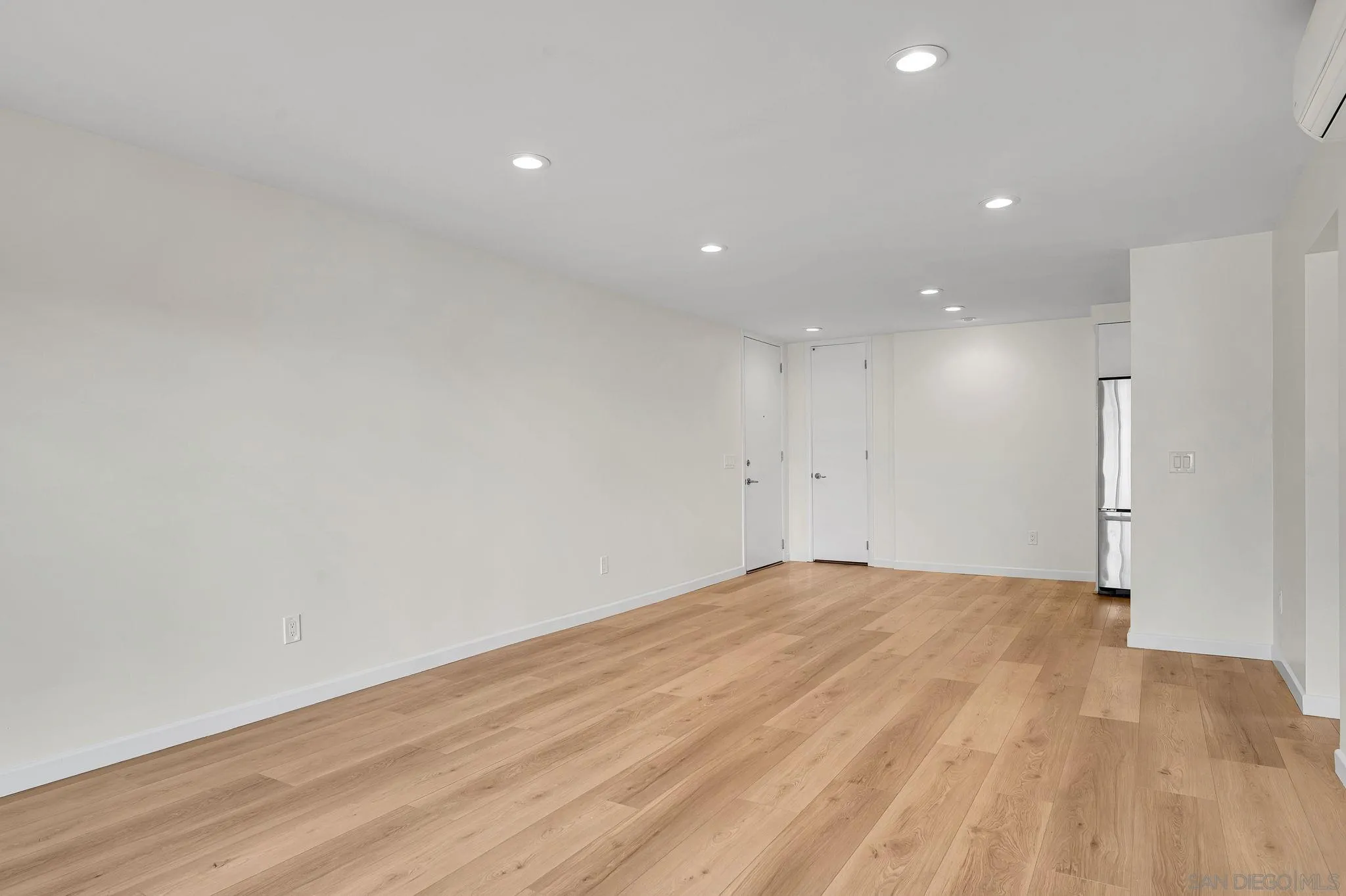 https://cdn.realtyfeed.com/cdn/127/260021062/9b86a30eb0f2a48bc6350e9a24802252.webp