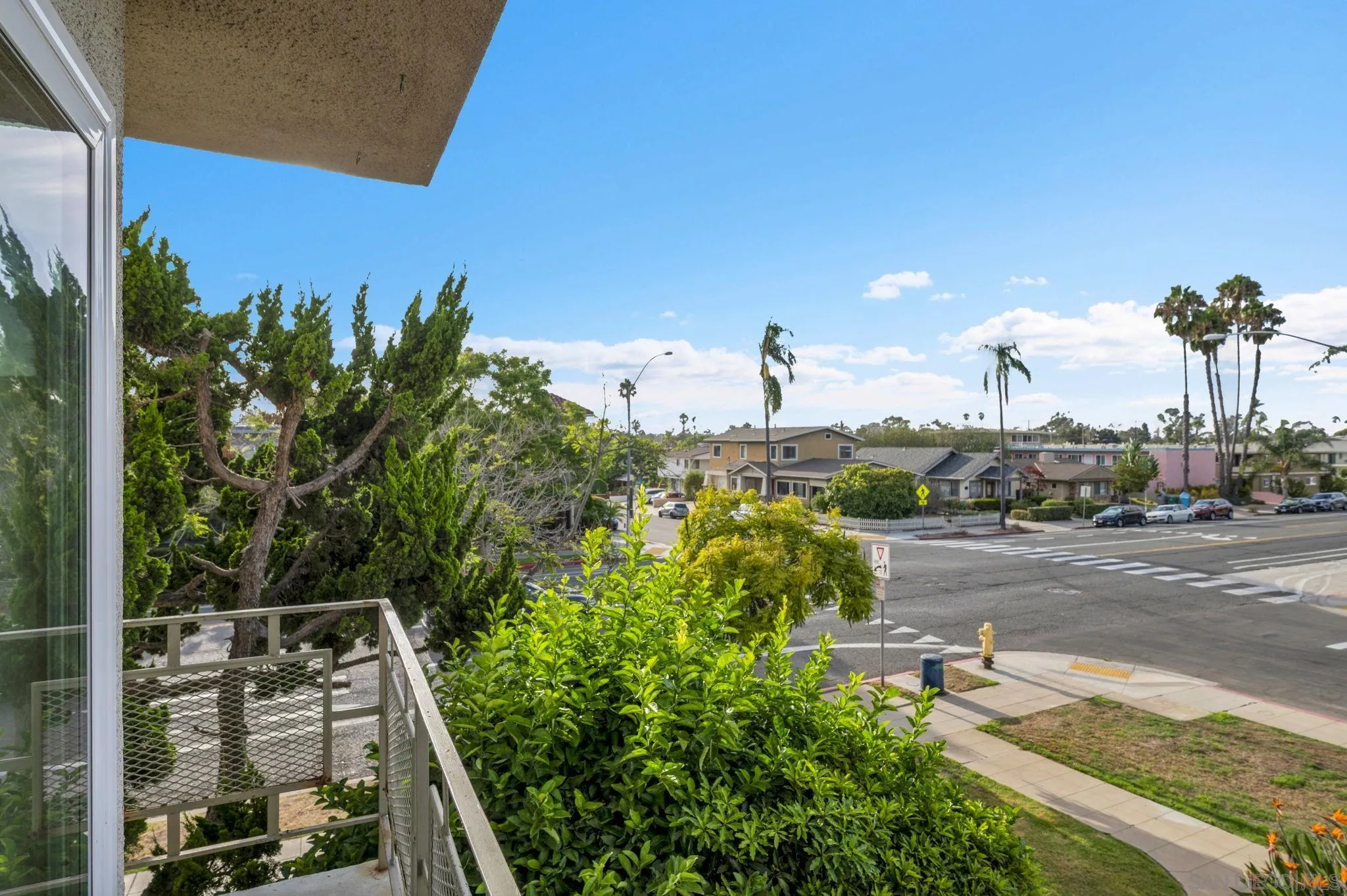 https://cdn.realtyfeed.com/cdn/127/260021062/f7c4947028a24b75e03edf44674c195b.webp