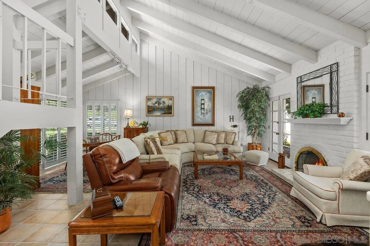 623 Camino Catalina, Solana Beach, CA 92075 - Main photo, Solana Beach, CA