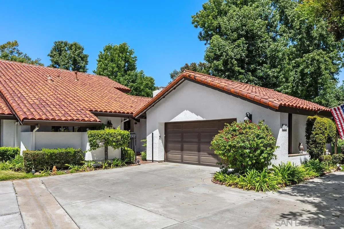623 Camino Catalina, Solana Beach, CA 92075 - Photo 3 of 43, Solana Beach, CA