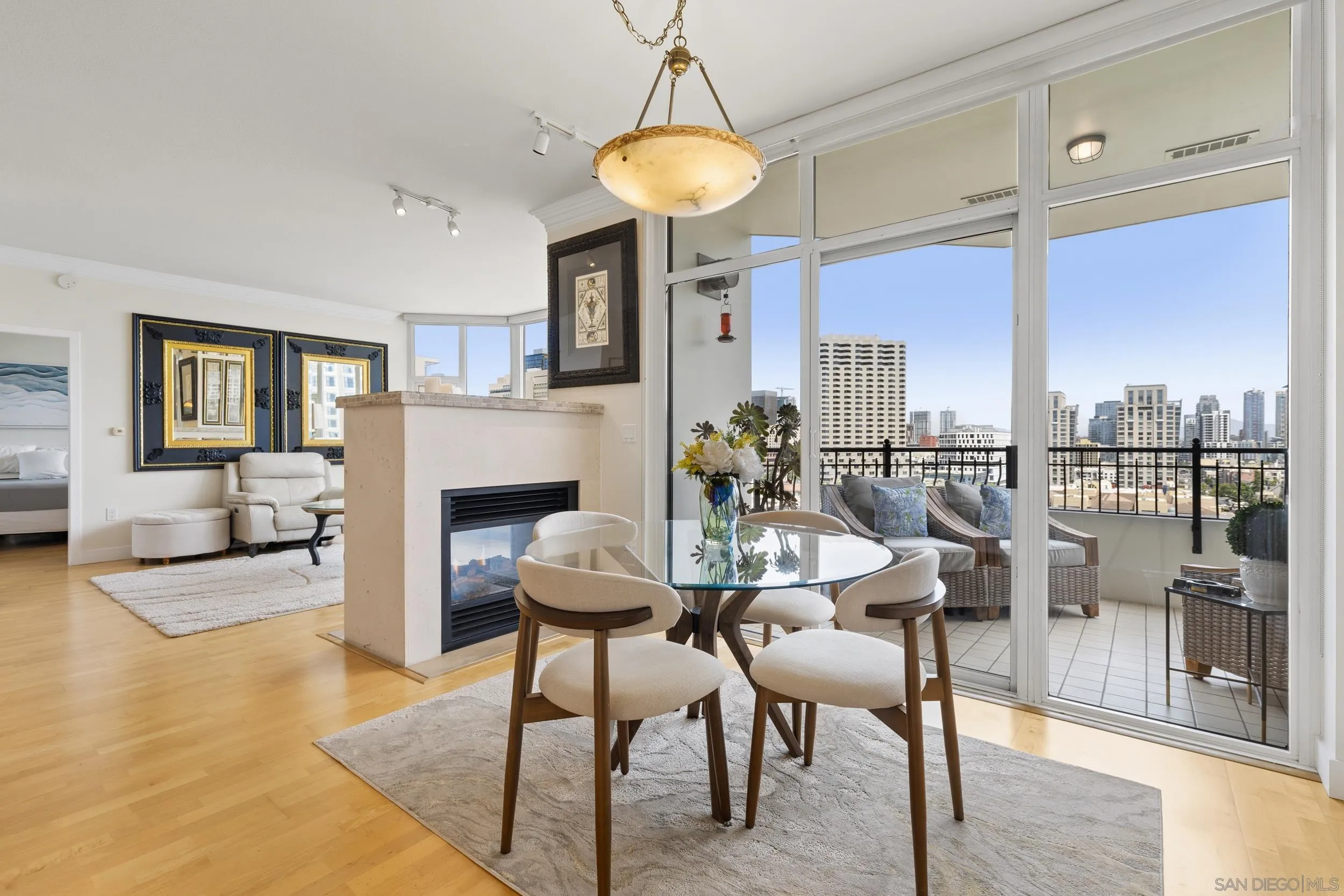 700 W Harbor Dr. Unit 1502, San Diego, CA 92101 - Photo 4 of 31, San Diego, CA
