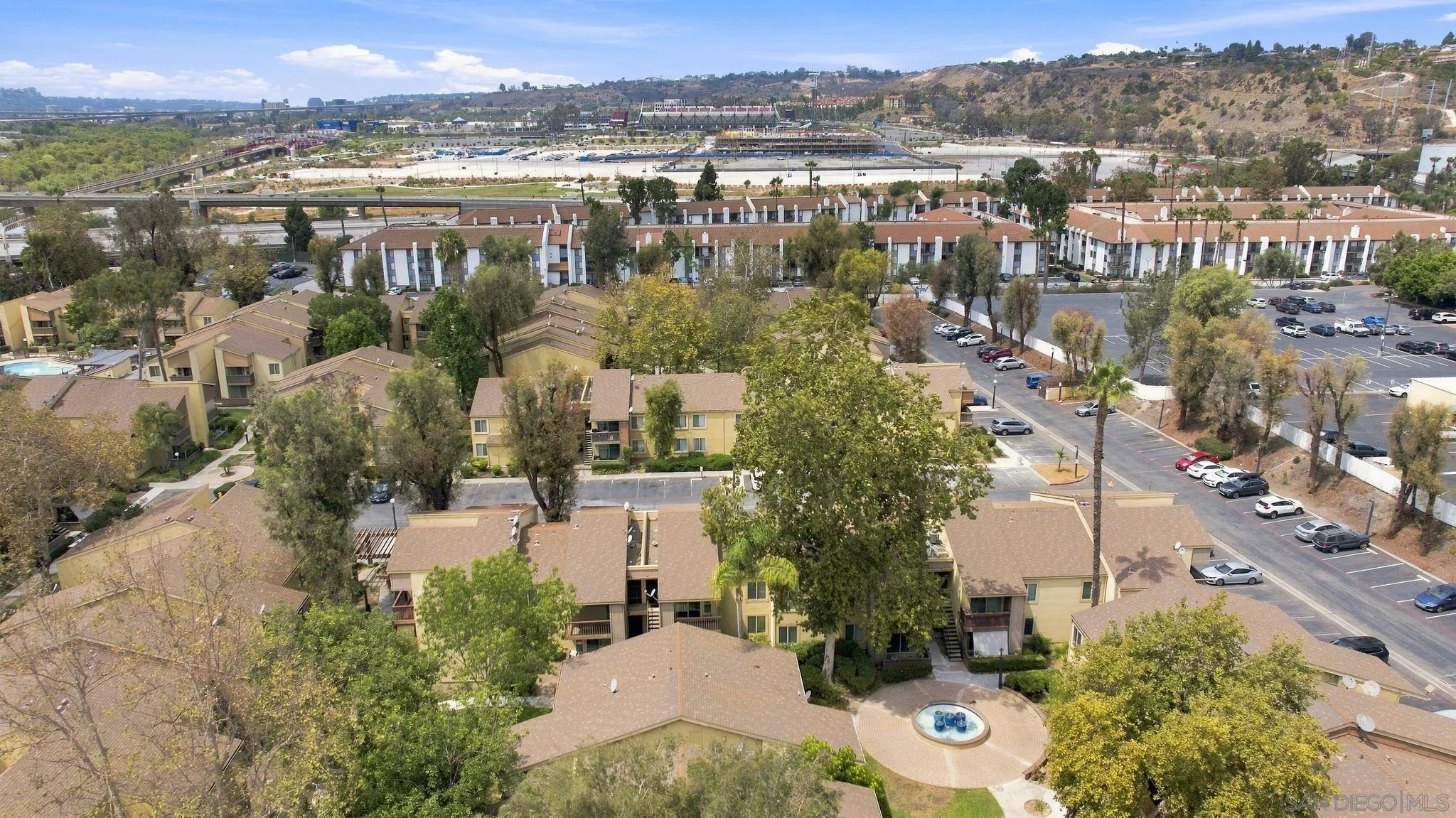 https://cdn.realtyfeed.com/cdn/127/260021071/5be1213e15821da1df18a3eac29c39dc.webp