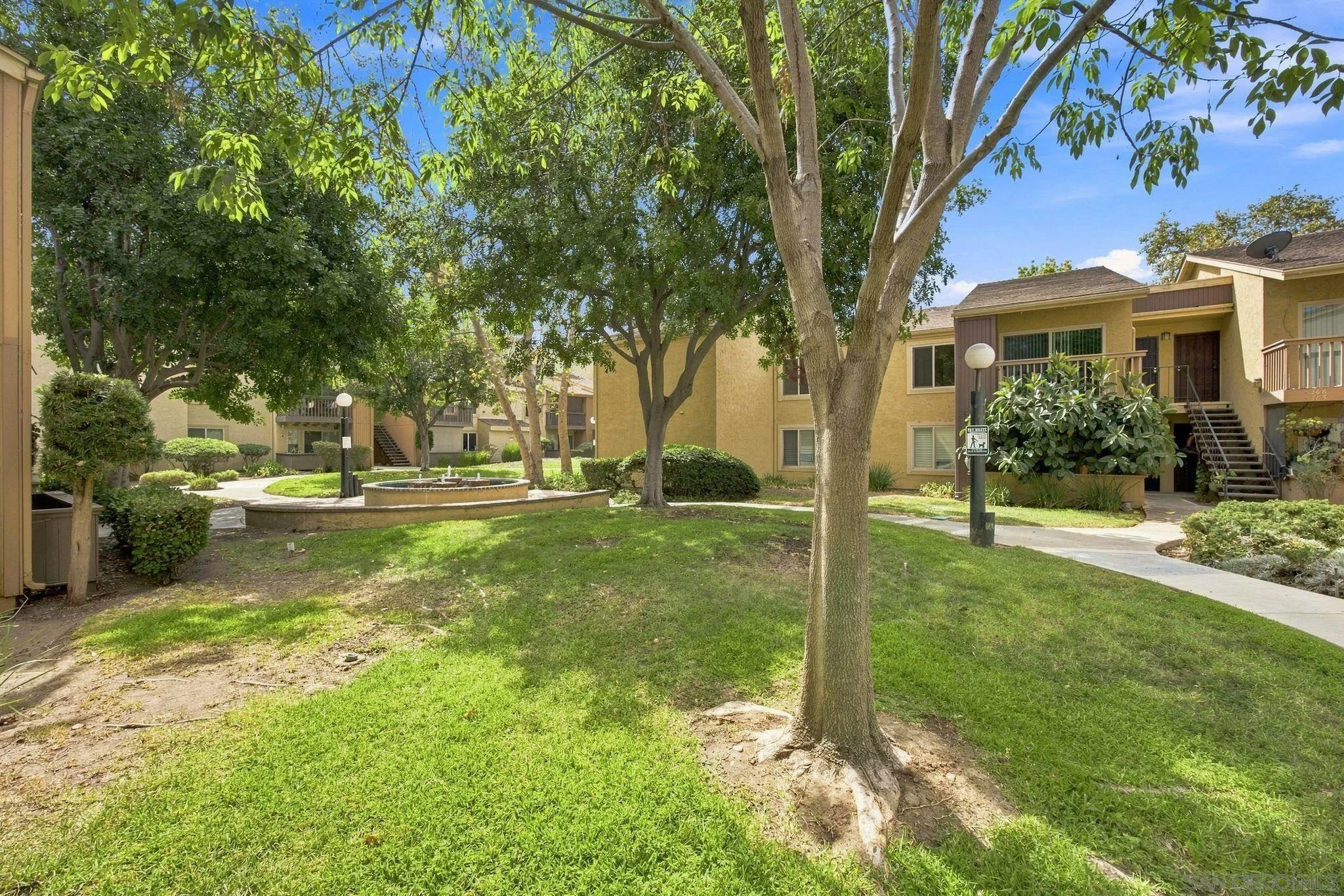 https://cdn.realtyfeed.com/cdn/127/260021071/f70753be52ebbf4c52f5389628f540c9.webp