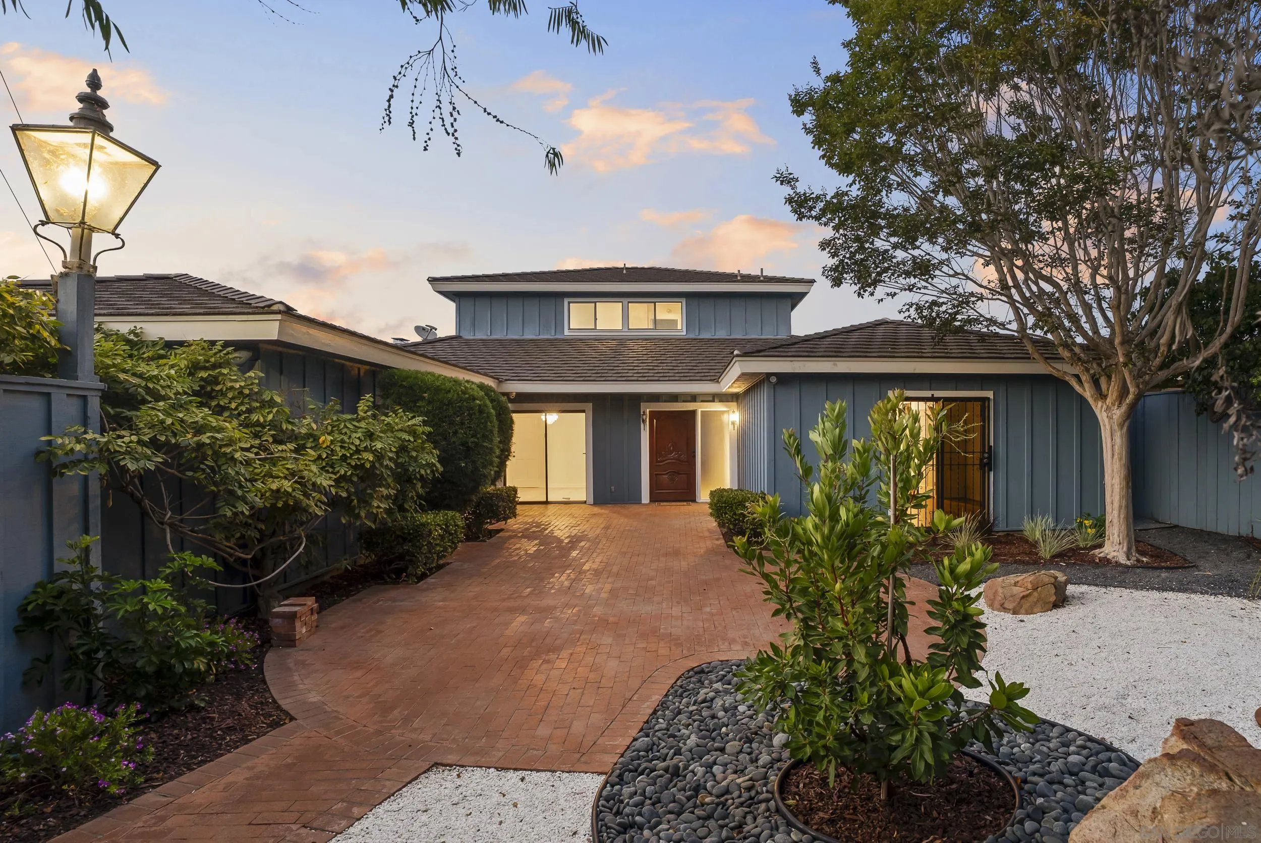 https://cdn.realtyfeed.com/cdn/127/260021074/2fabaea18ab8ea0eff58cef10adfea9d.webp