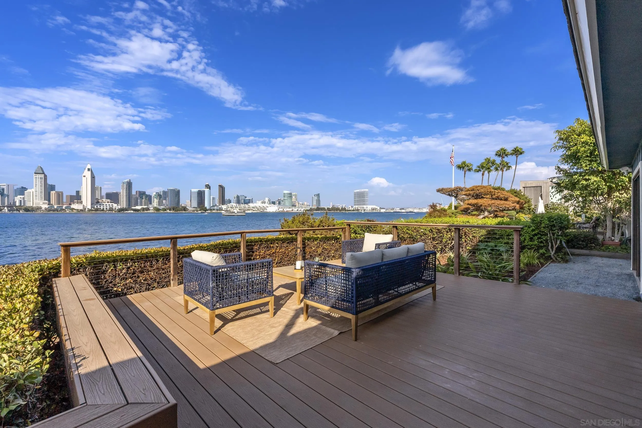 https://cdn.realtyfeed.com/cdn/127/260021074/697598da57f63a092e583de4a51f4bf5.webp