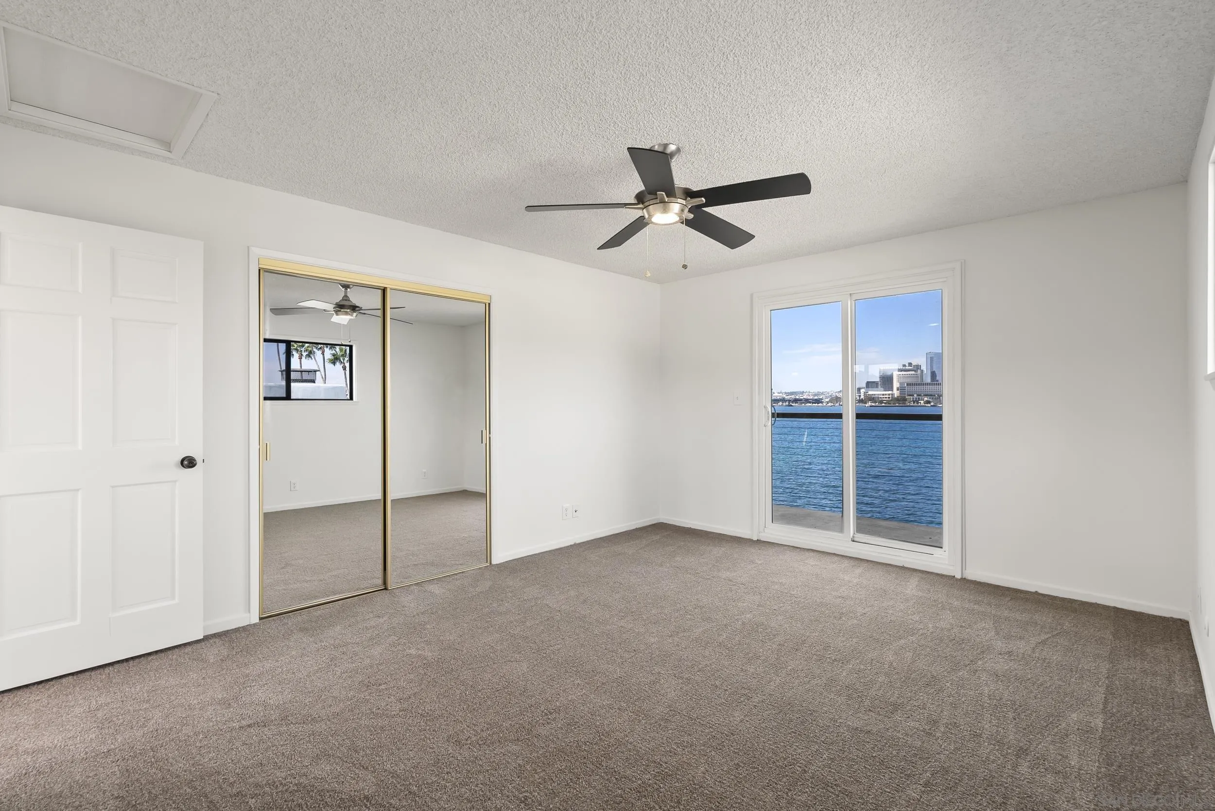 https://cdn.realtyfeed.com/cdn/127/260021074/71c7a3b8e8e472ae83606cb6178f2a99.webp