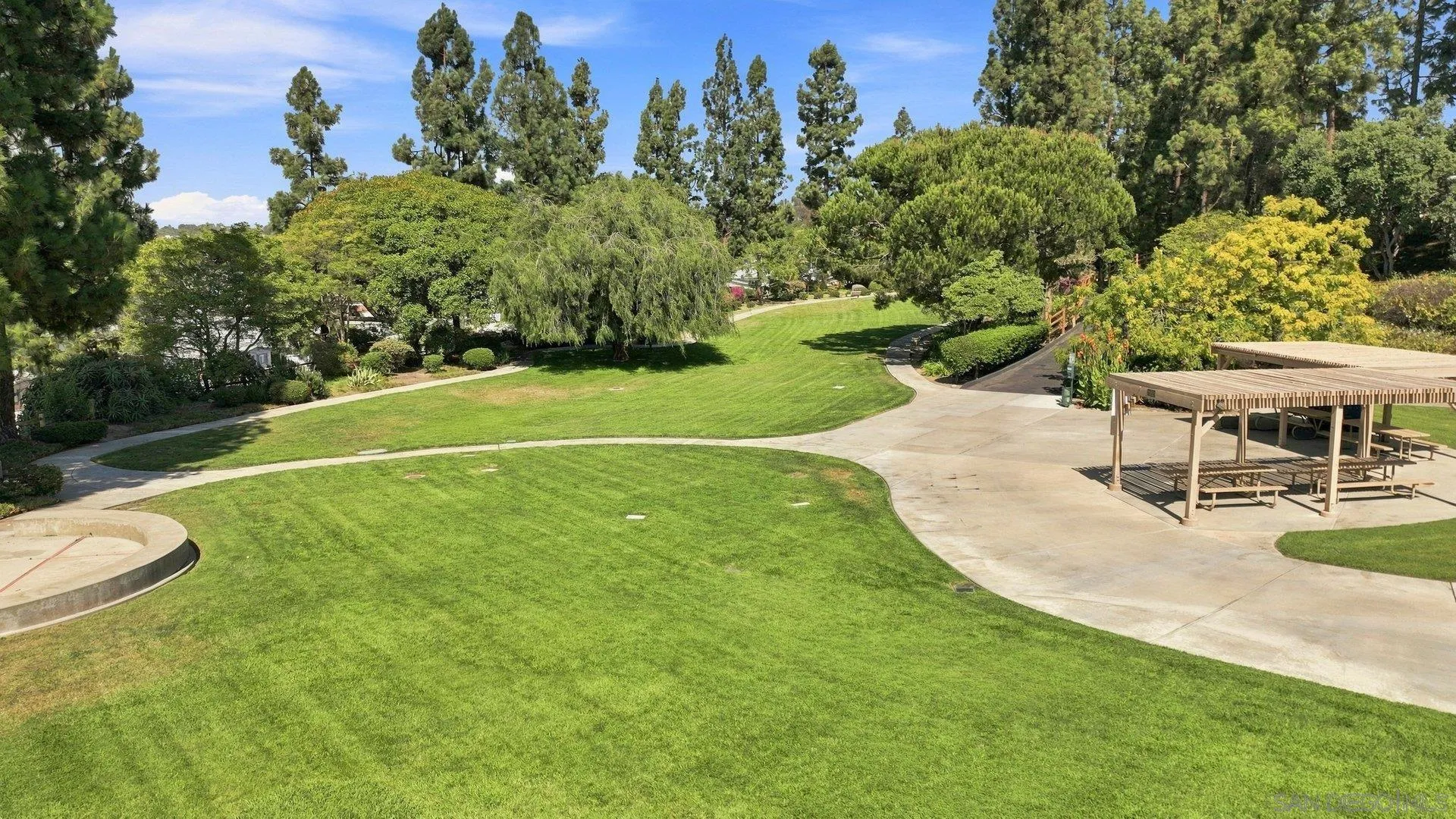https://cdn.realtyfeed.com/cdn/127/260021075/127766716cd585aa8dcbffb27d3d38c8.webp